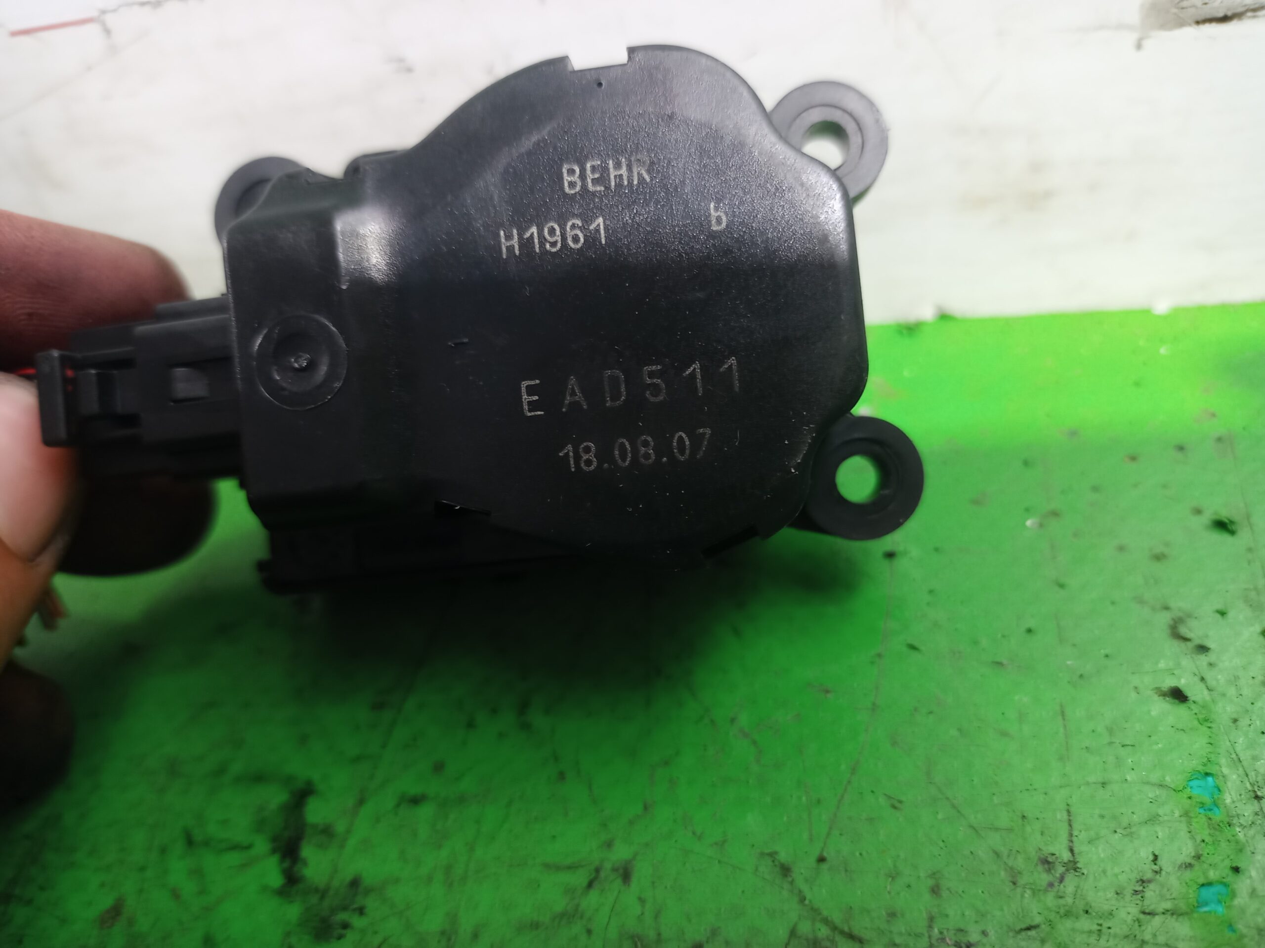 motor_apertura_trampillas_ead511_citr_n_c4_berlina_collection