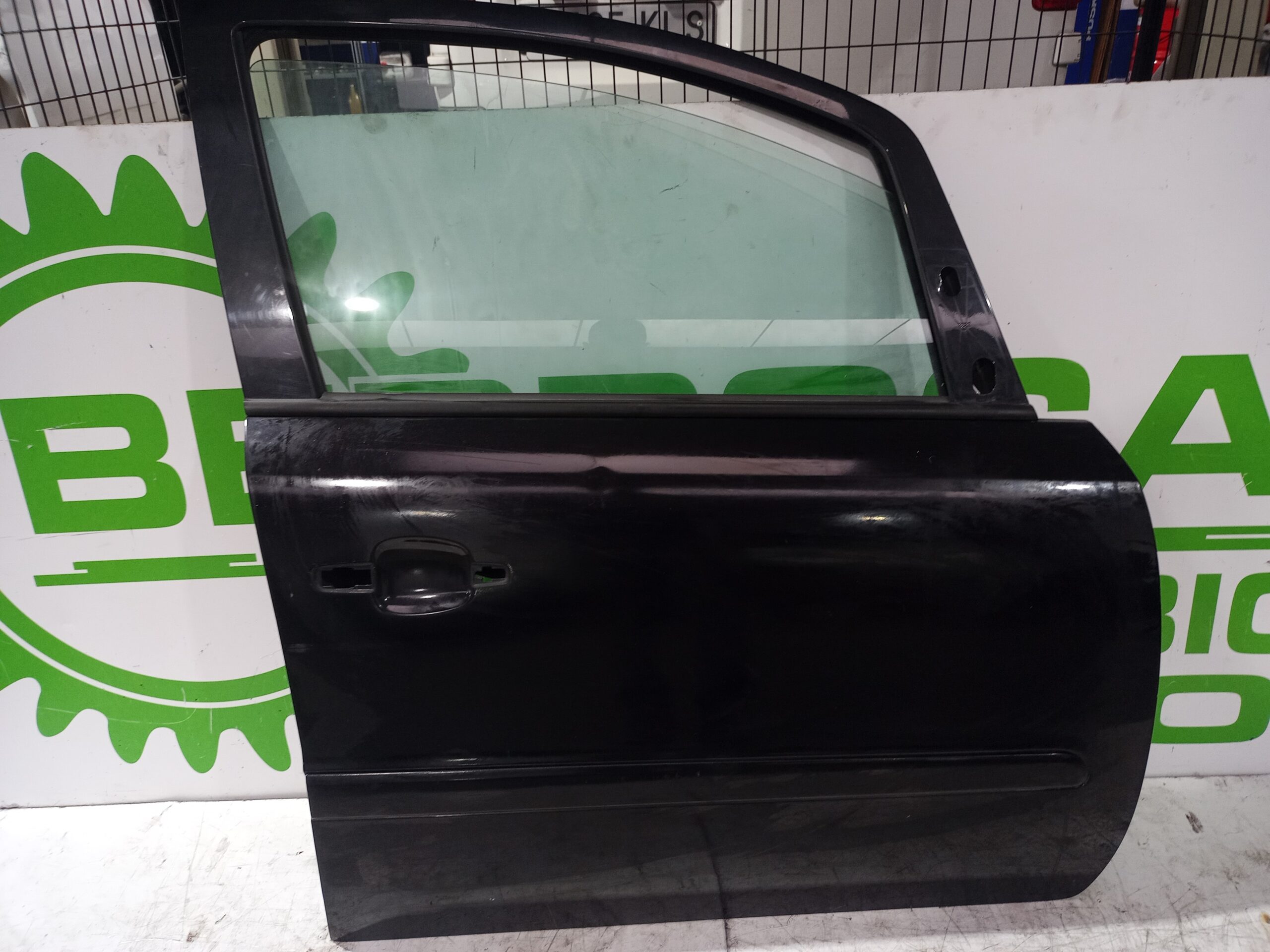 puerta_delantera_derecha_124242_opel_zafira_b_1_9_cdti