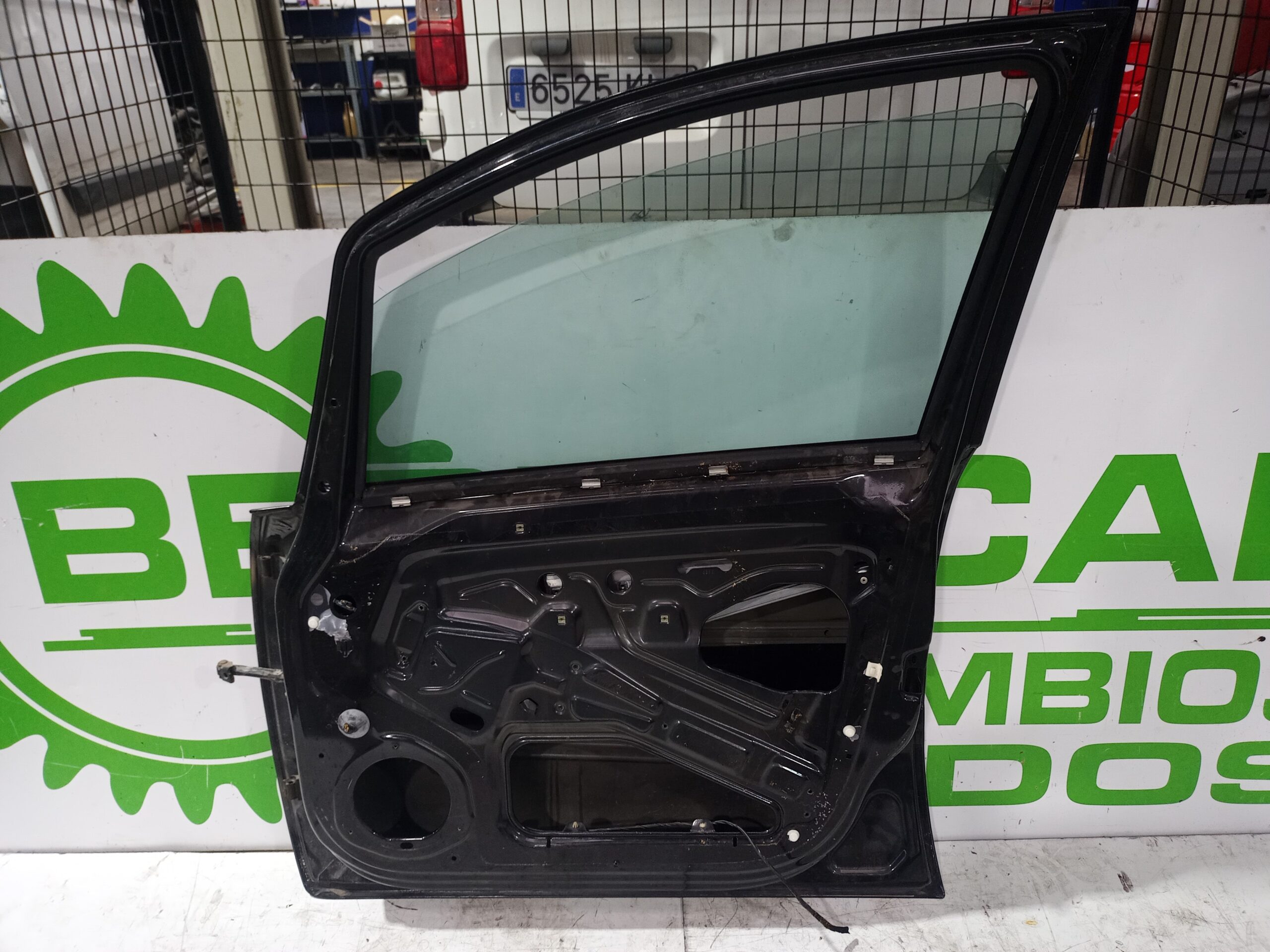 puerta_delantera_derecha_124242_opel_zafira_b_1_9_cdti