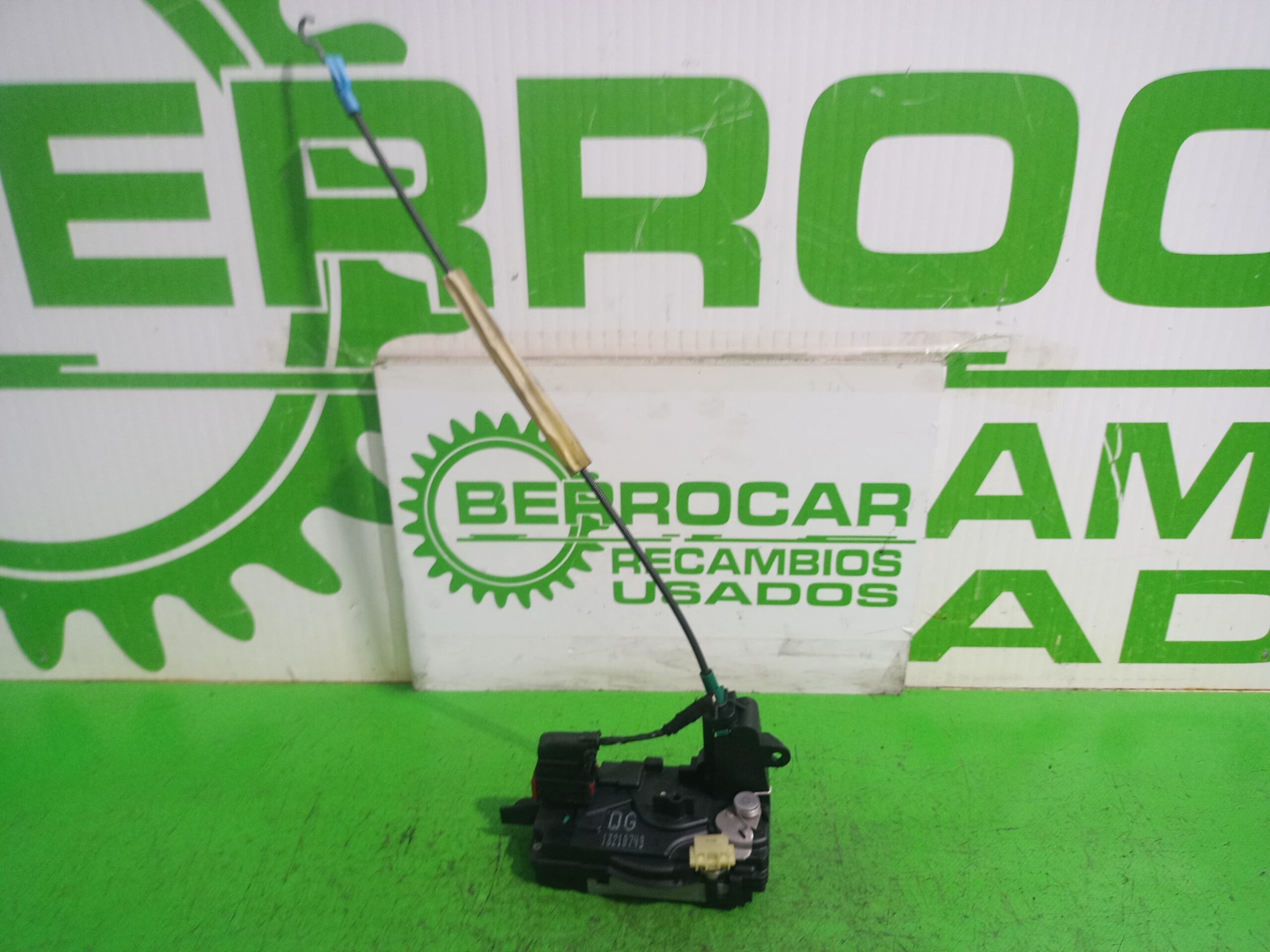 cerradura_puerta_delantera_derecha_13210749_opel_zafira_b_1_9_cdti