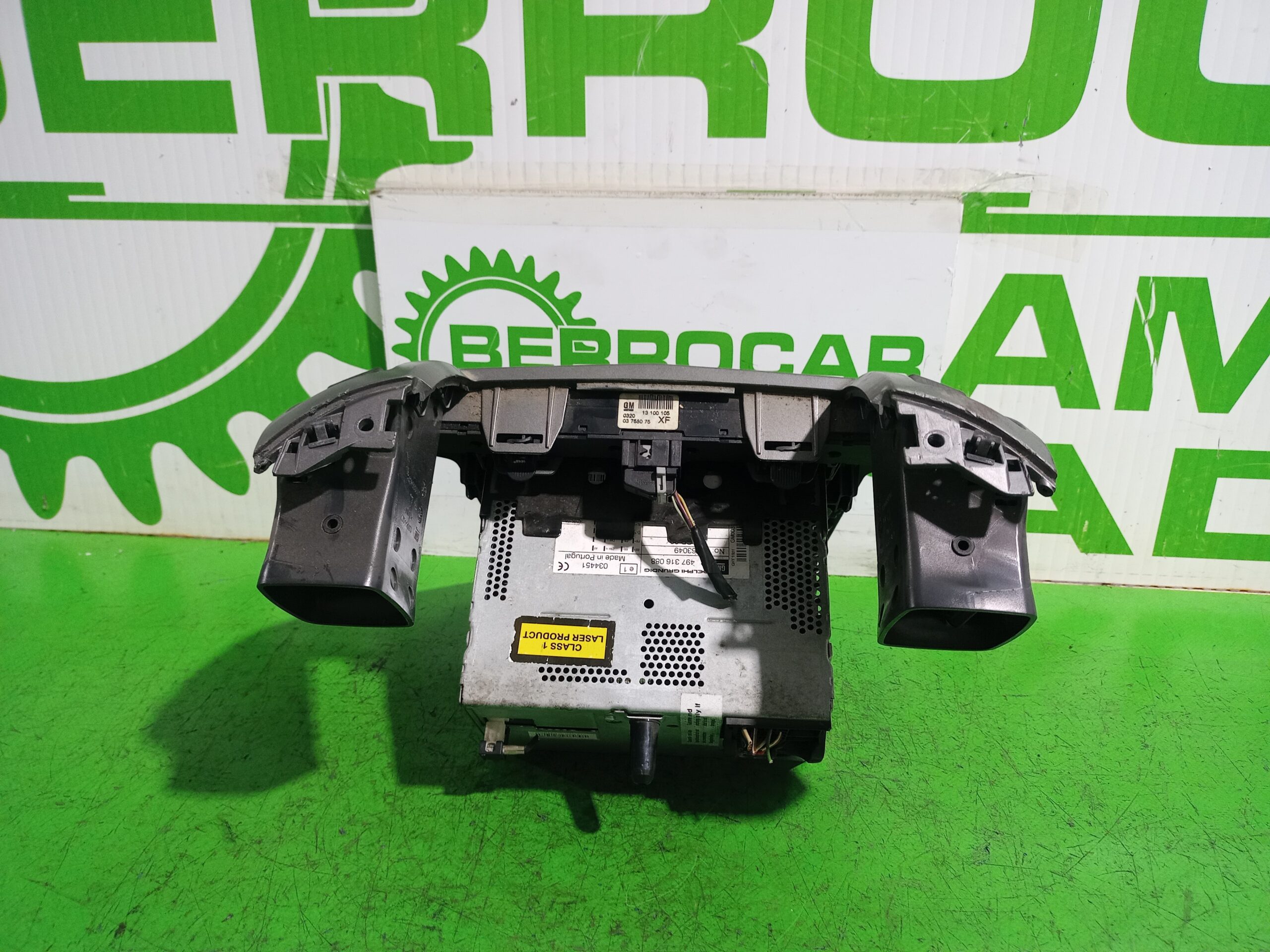 sistema_audio_radio_cd_13263049_opel_zafira_b_1_9_cdti