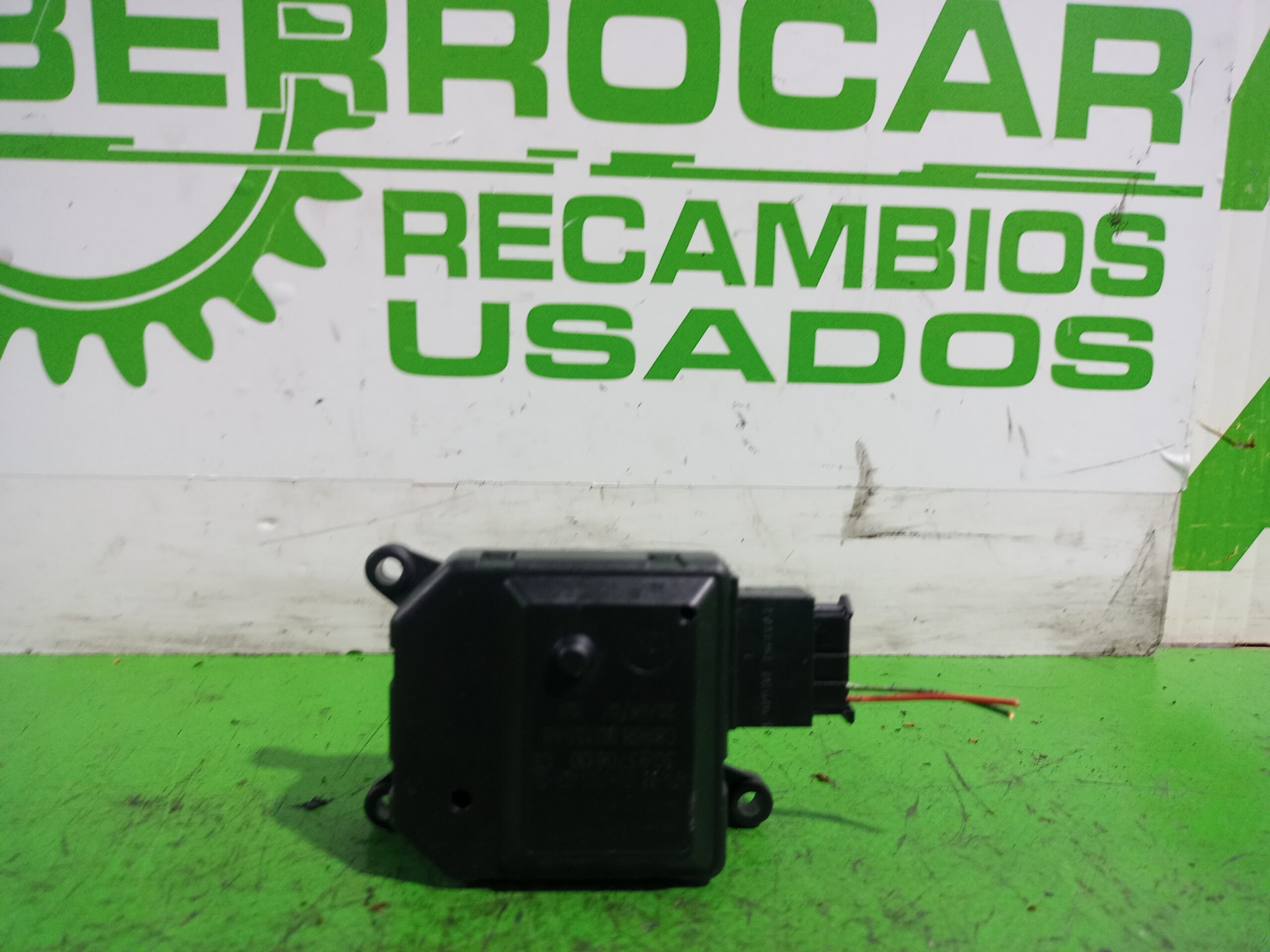 motor_apertura_trampilla_309370600_opel_zafira_b_1_9_cdti