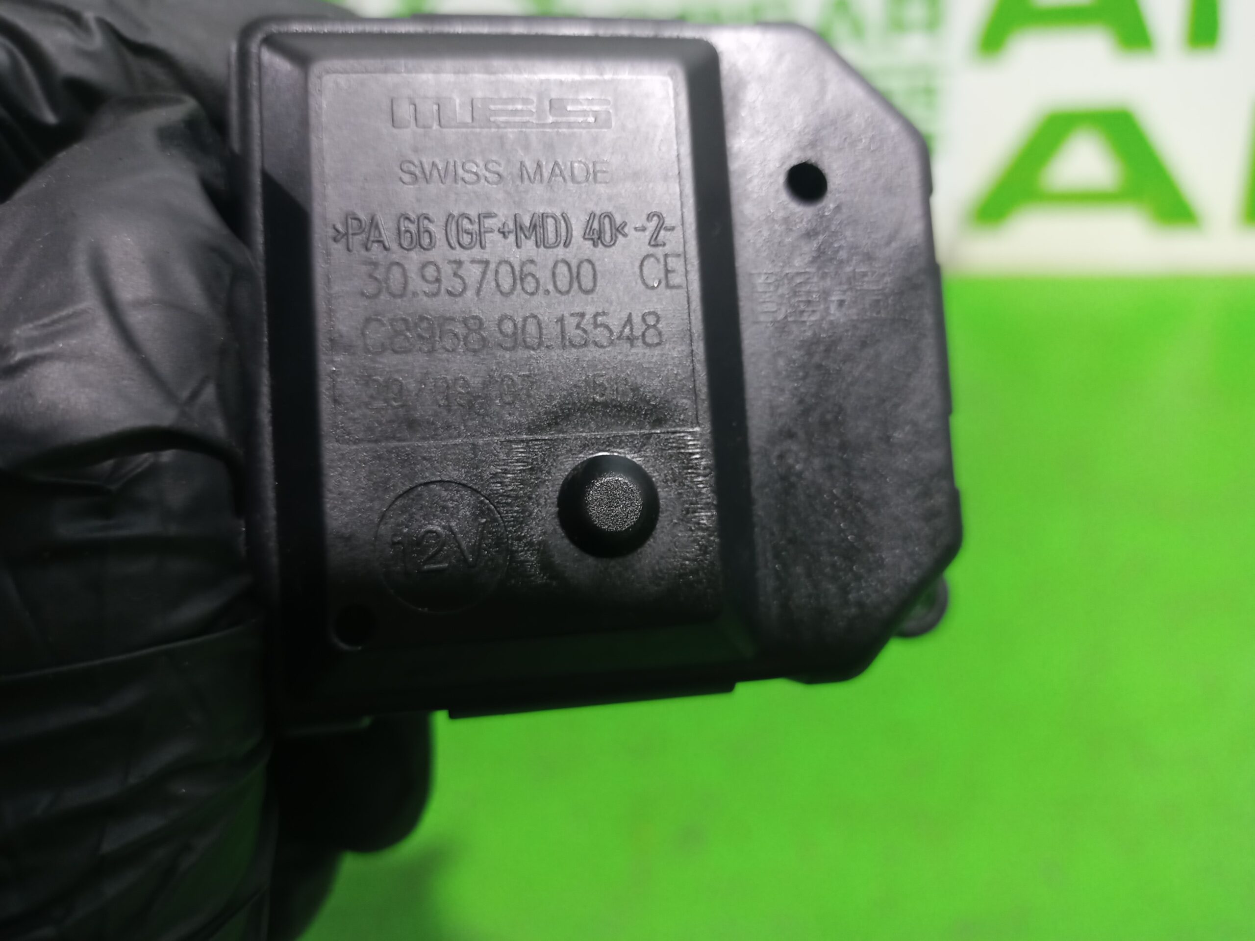 motor_apertura_trampilla_309370600_opel_zafira_b_1_9_cdti