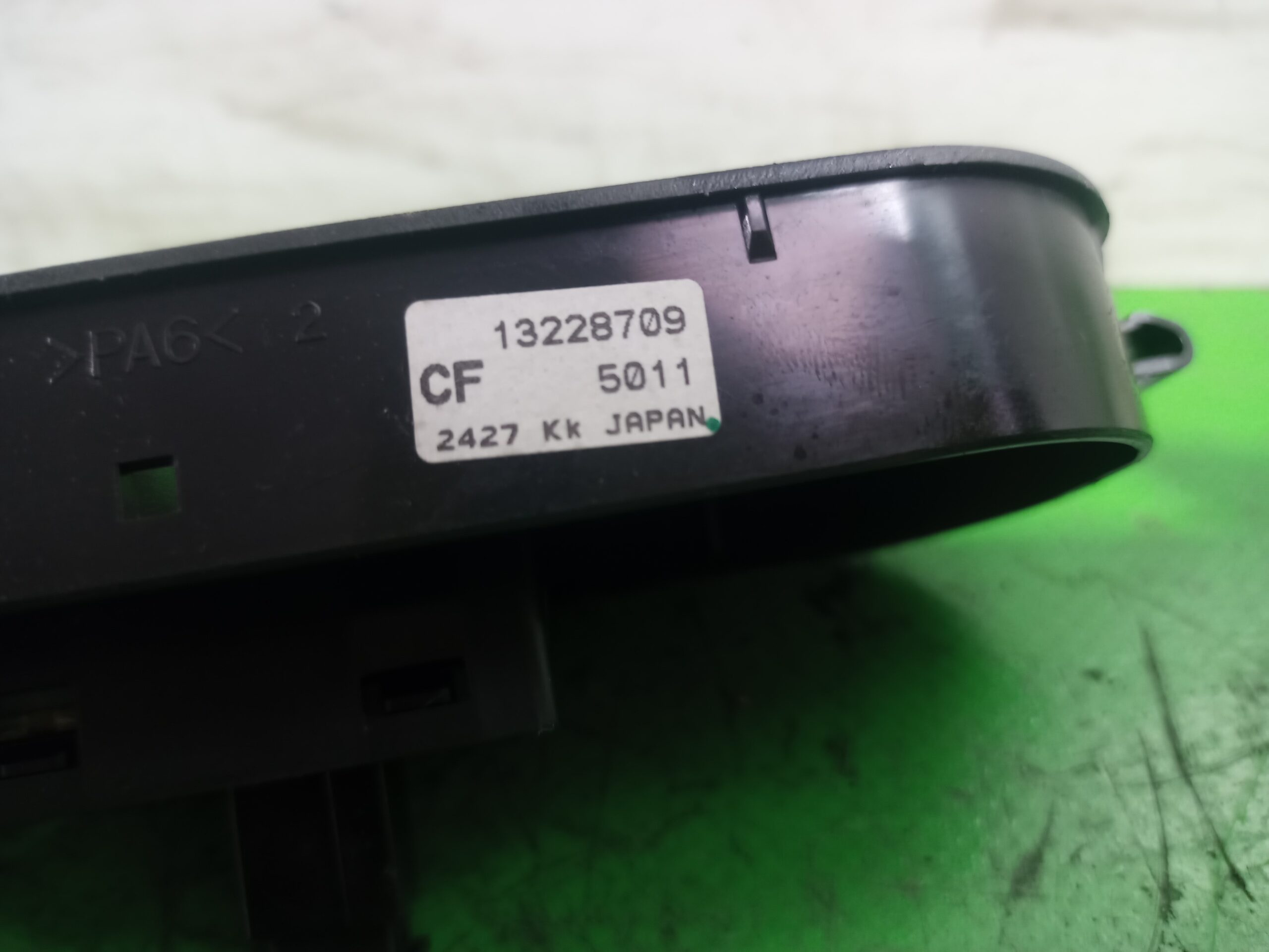 mando_elevalunas_delantero_izquierdo_13228709_opel_zafira_b_1_9_cdti