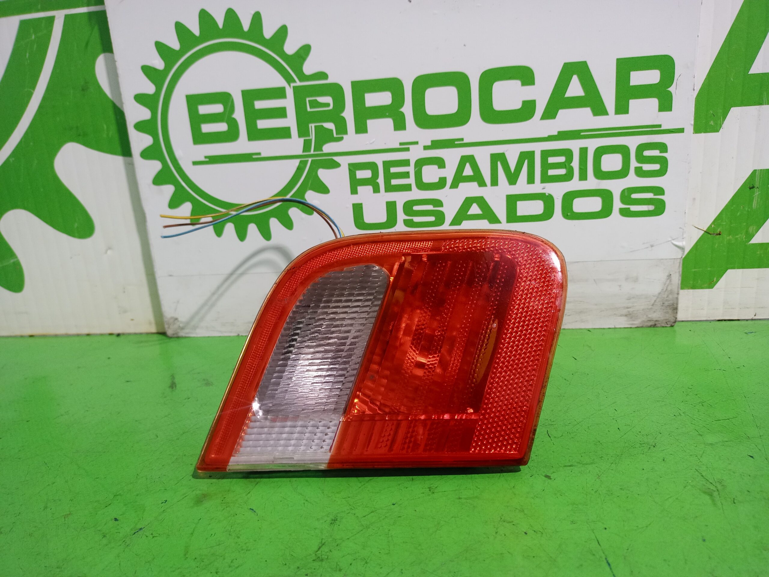 piloto_trasero_izquierdo_230521_bmw_serie_3_berlina_e46_320d