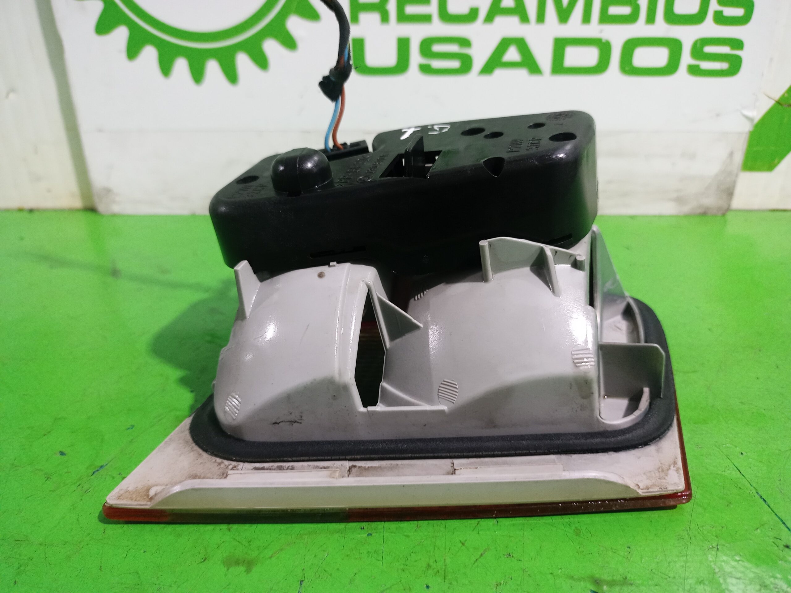 piloto_trasero_derecho_230522_63218364924_bmw_serie_3_berlina_e46_320d