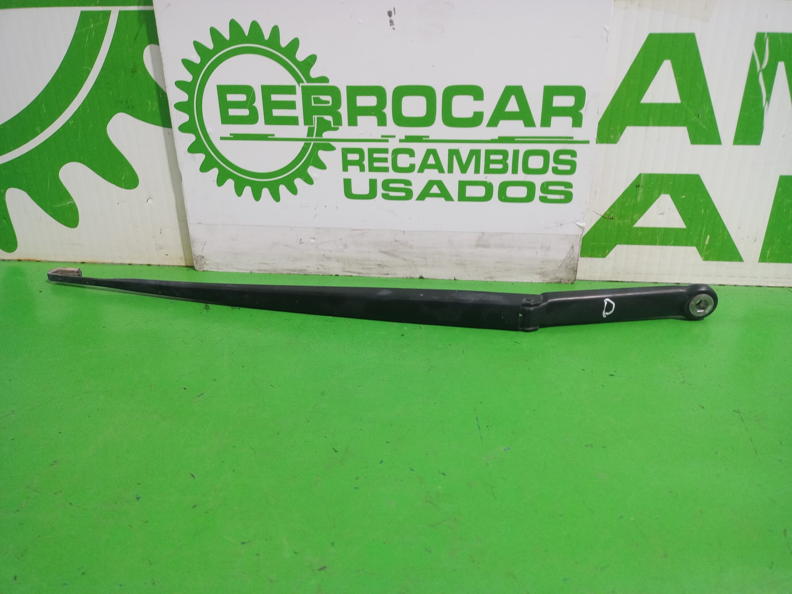 brazo_limpia_delantero_derecho_61617007128_bmw_serie_3_berlina_e46_320d