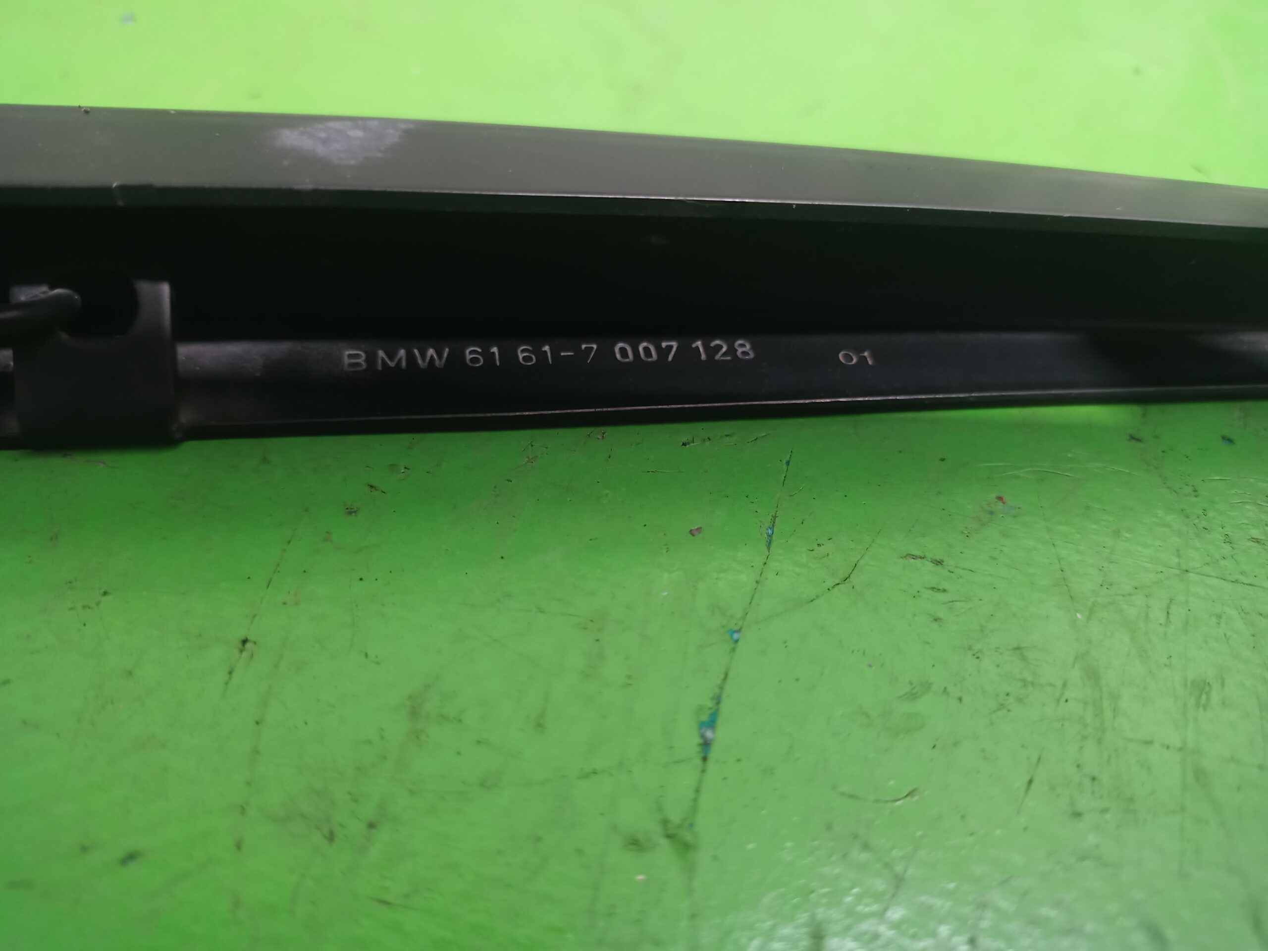 brazo_limpia_delantero_derecho_61617007128_bmw_serie_3_berlina_e46_320d