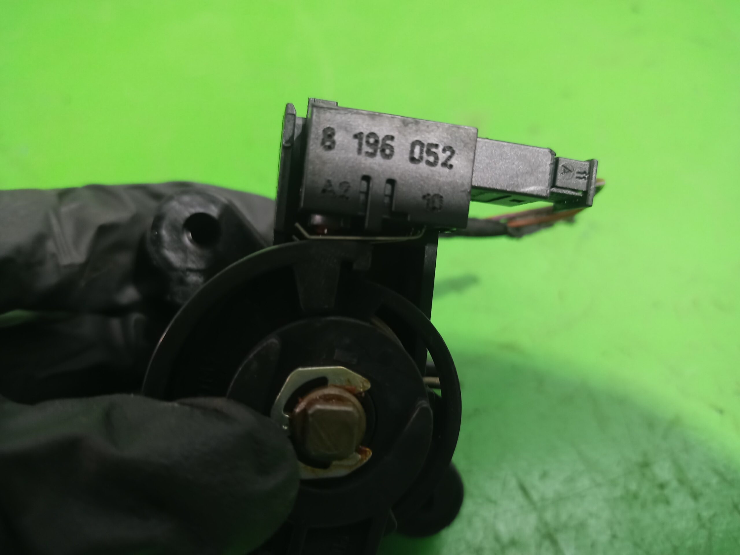 cerradura_maletero_porton_8196052_bmw_serie_3_berlina_e46_320d