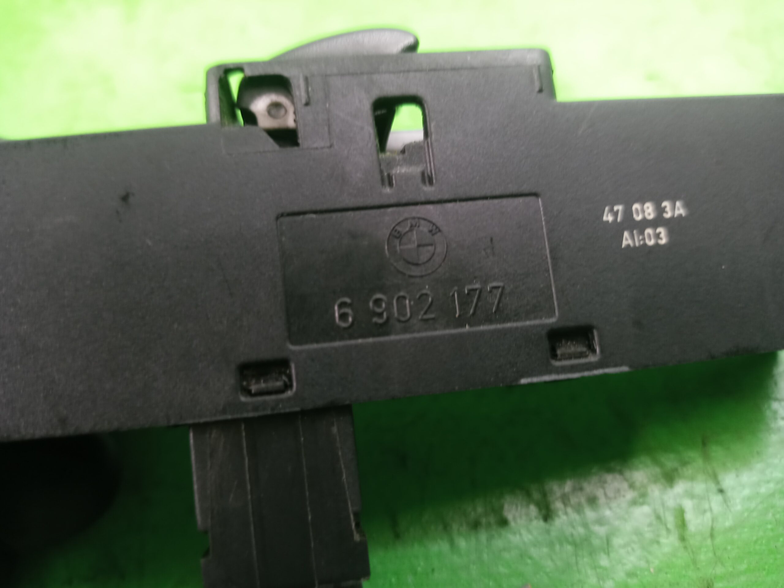 mando_elevalunas_delantero_izquierdo_15869801_bmw_serie_3_berlina_e46_320d