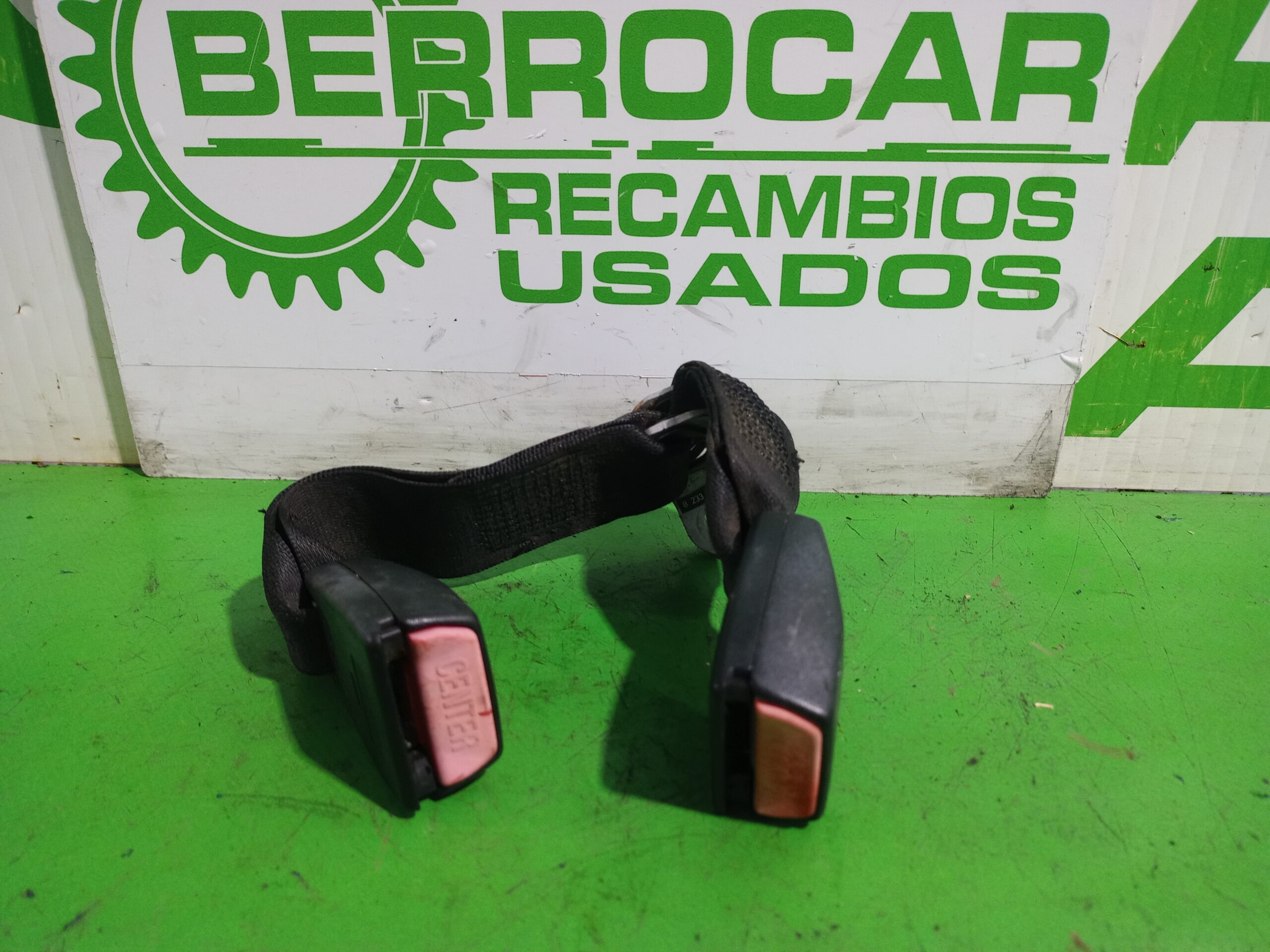 enganche_cinturon_trasero_derecho_72118233292_bmw_serie_3_berlina_e46_320d