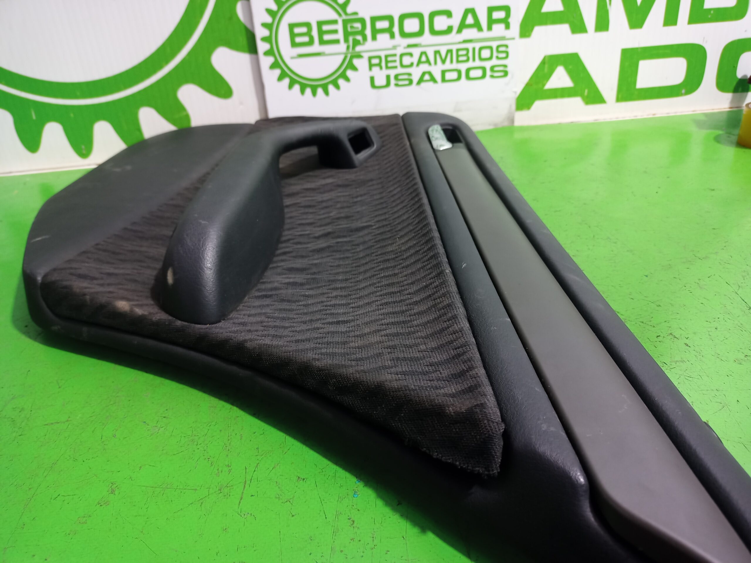 guarnecido_puerta_trasera_derecha_916790801_bmw_serie_3_berlina_e46_320d