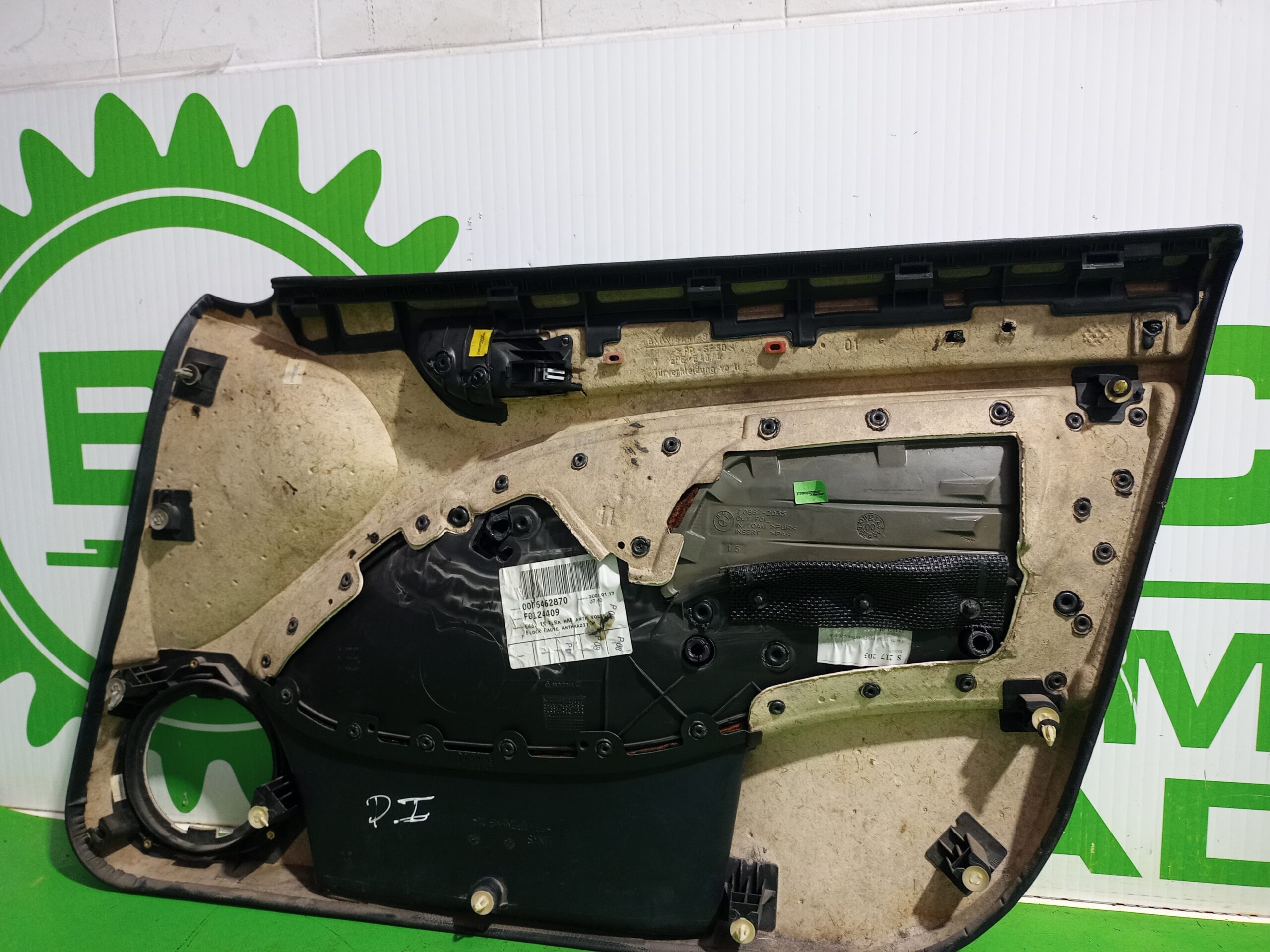 guarnecido_puerta_delantera_izquierda_51419121147_bmw_serie_3_berlina_e46_320d