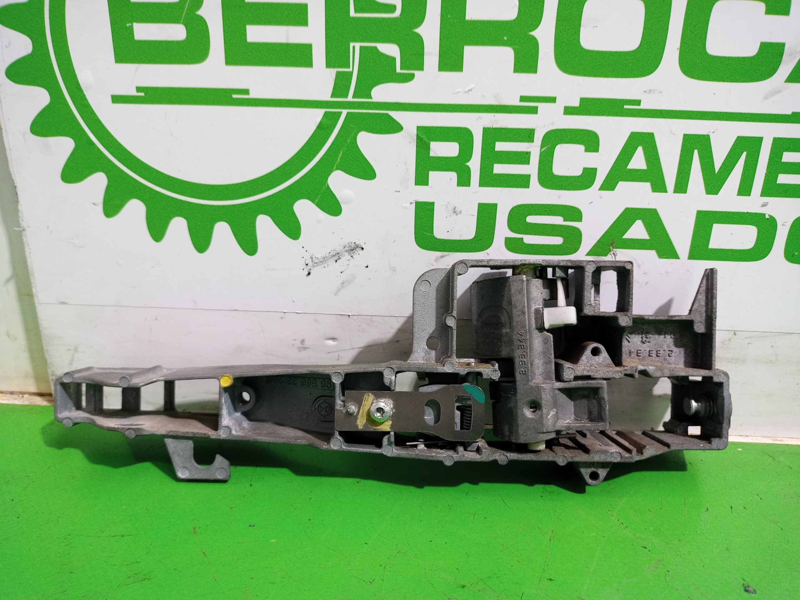 maneta_interior_trasera_derecha_9656638280_citr_n_c4_berlina_1_6_16v_hdi