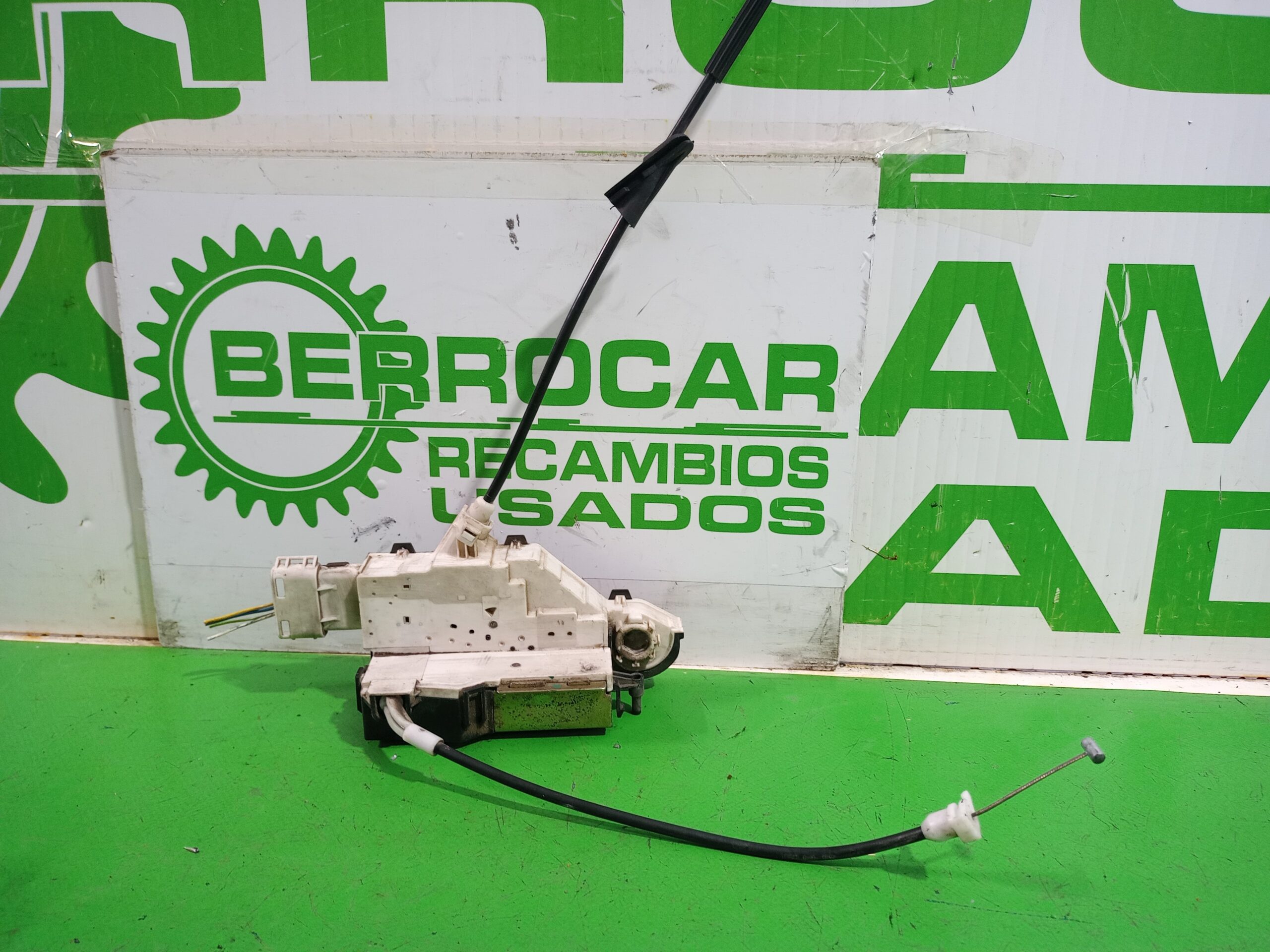 cerradura_puerta_delantera_izquierda_9135fc_citr_n_c4_berlina_1_6_16v_hdi