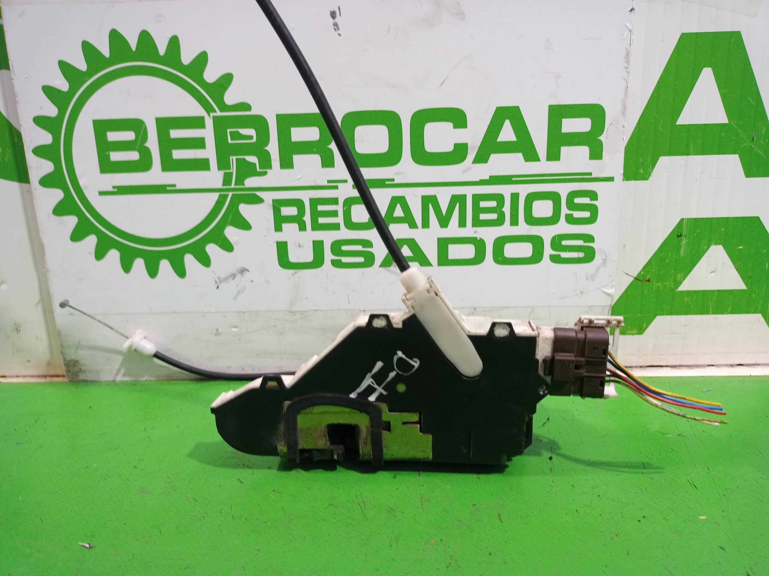 cerradura_puerta_delantera_izquierda_9135fc_citr_n_c4_berlina_1_6_16v_hdi