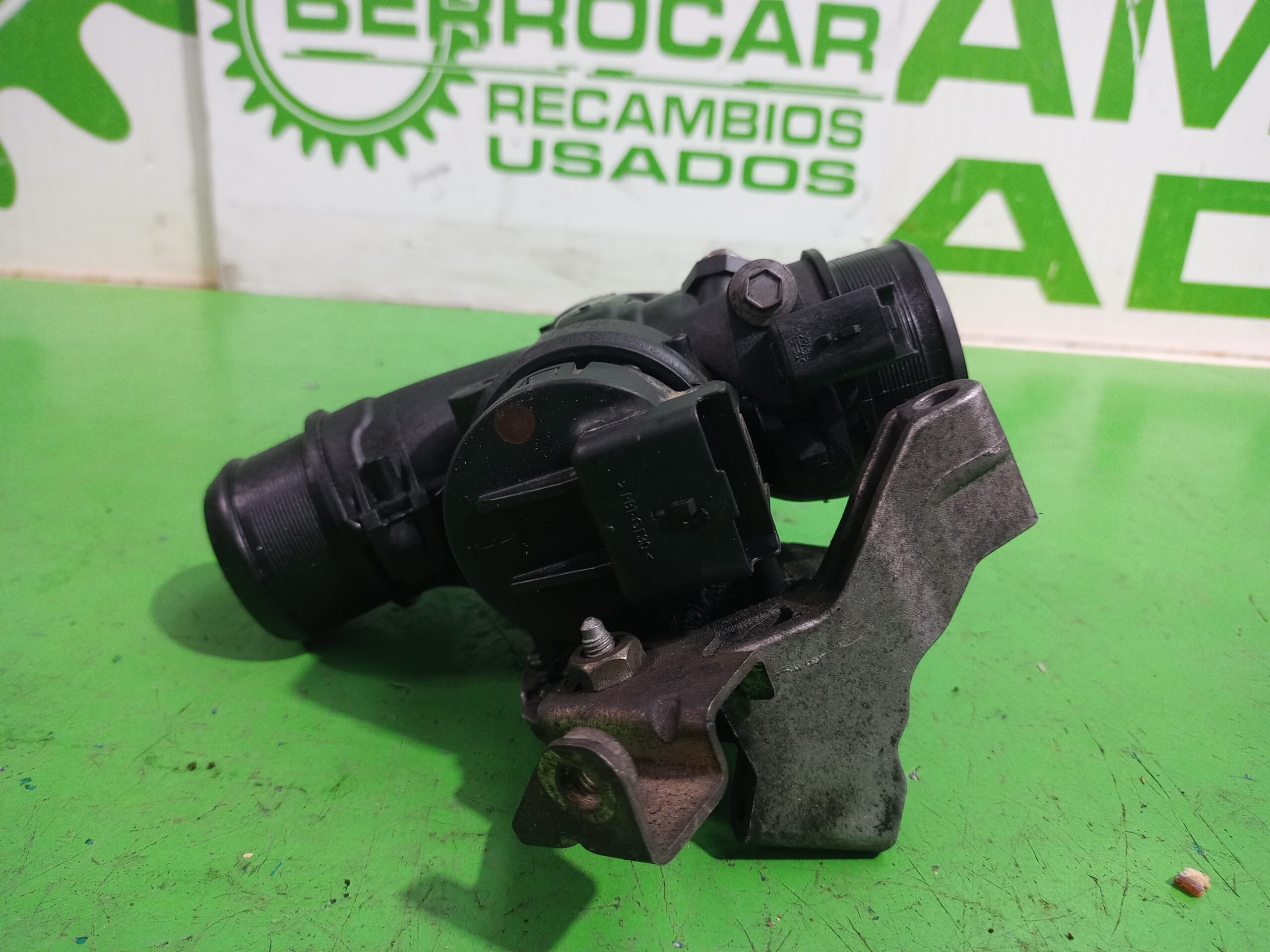 caja_mariposa_25365285_citr_n_c4_berlina_1_6_16v_hdi