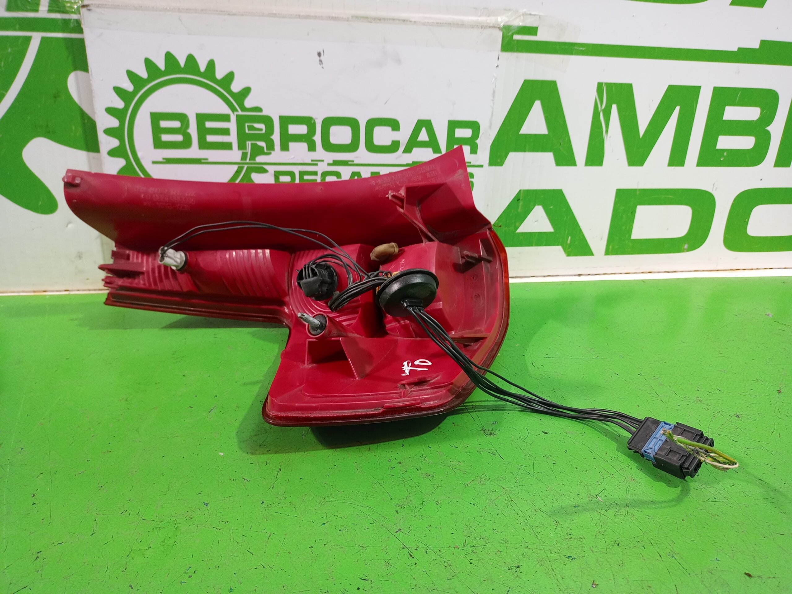 piloto_trasero_derecho_9655863980_citr_n_c4_berlina_1_6_16v_hdi