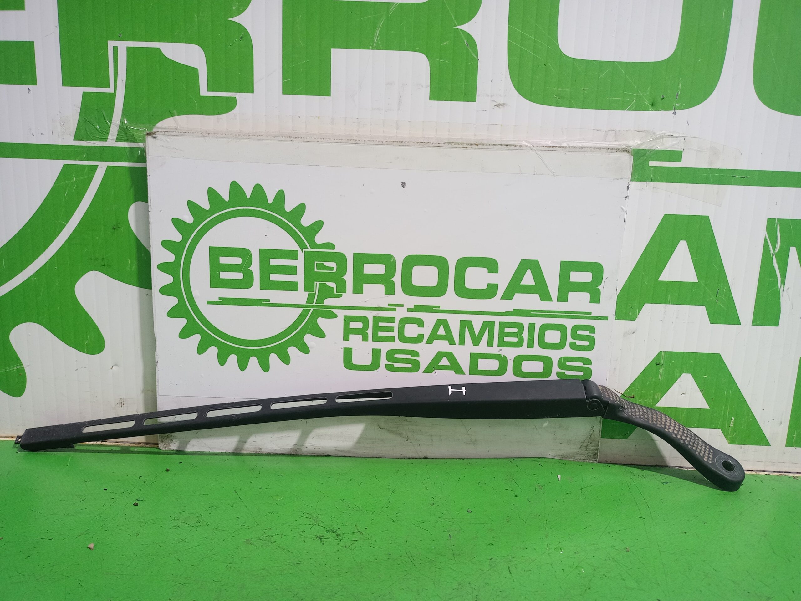 brazo_limpia_delantero_izquierdo_9656189480_citr_n_c4_berlina_1_6_16v_hdi