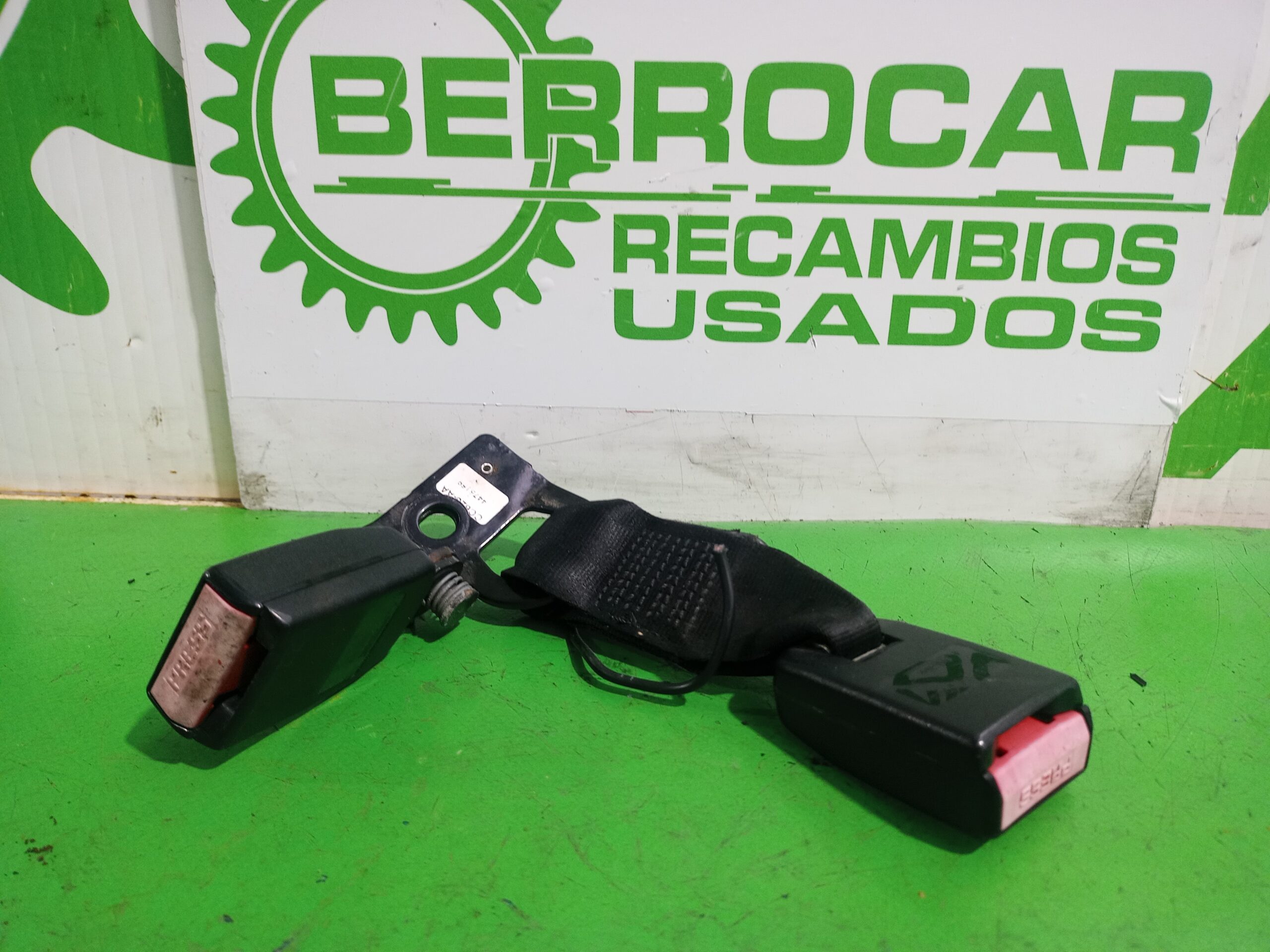 enganche_cinturon_trasero_derecho_8974lz_citr_n_c4_berlina_1_6_16v_hdi