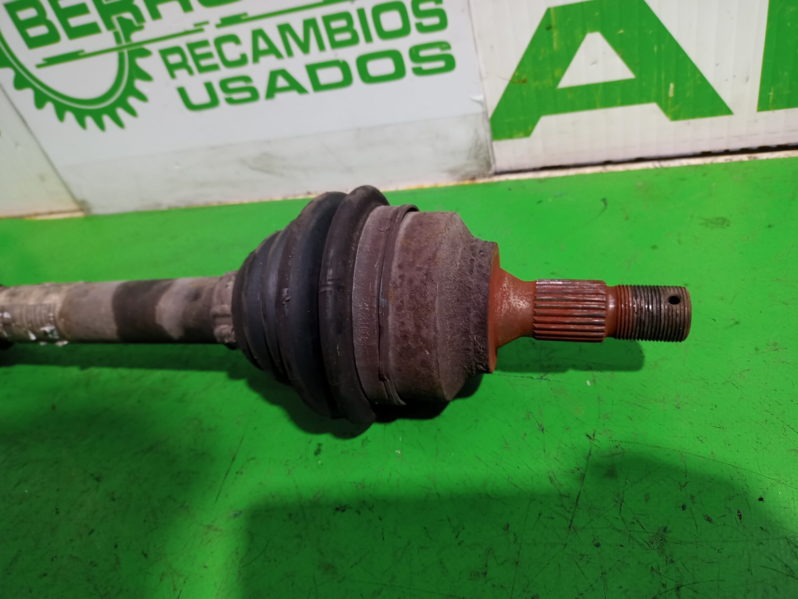 transmision_delantera_derecha_9637117880_citr_n_c4_berlina_1_6_16v_hdi