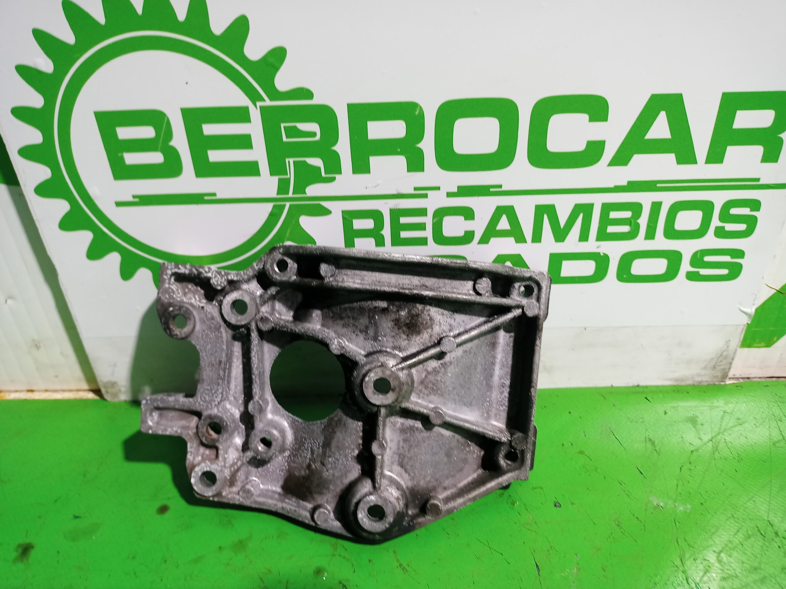 soporte_alternador_9646719580_citr_n_c4_berlina_1_6_16v_hdi