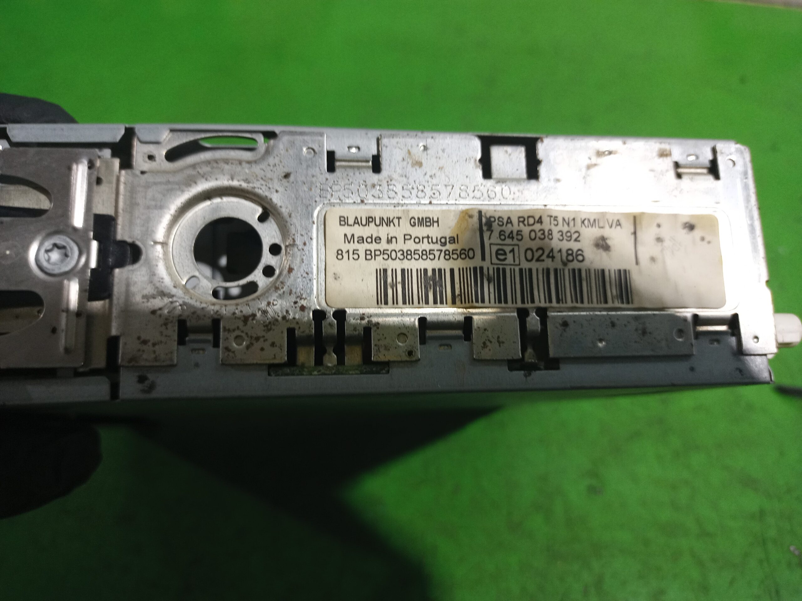 sistema_audio_radio_cd_7645038392_peugeot_307_berlina_s2_1_6_16v_hdi