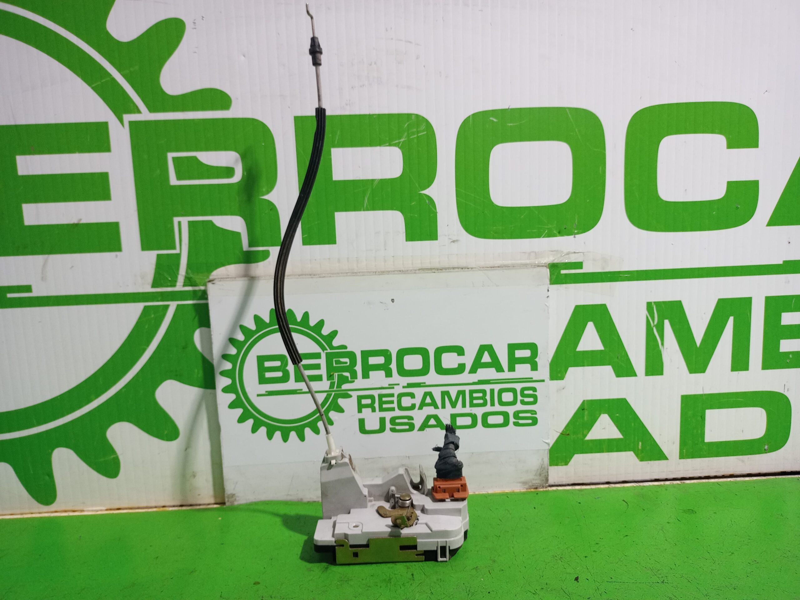 cerradura_puerta_trasera_izquierda_96456866_peugeot_307_berlina_s2_1_6_16v_hdi