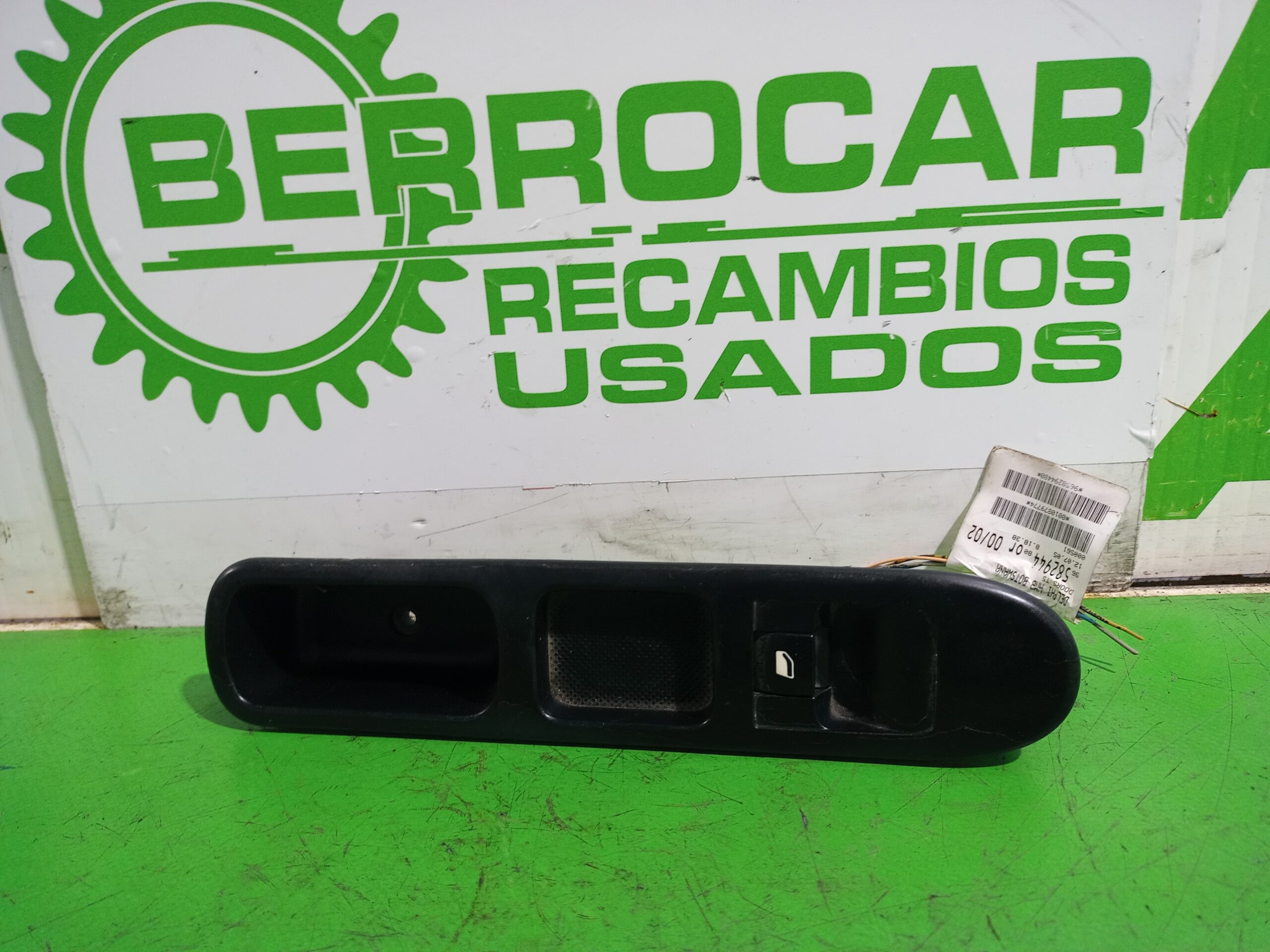 mando_elevalunas_delantero_derecho_96351625xt_peugeot_307_berlina_s2_1_6_16v_hdi