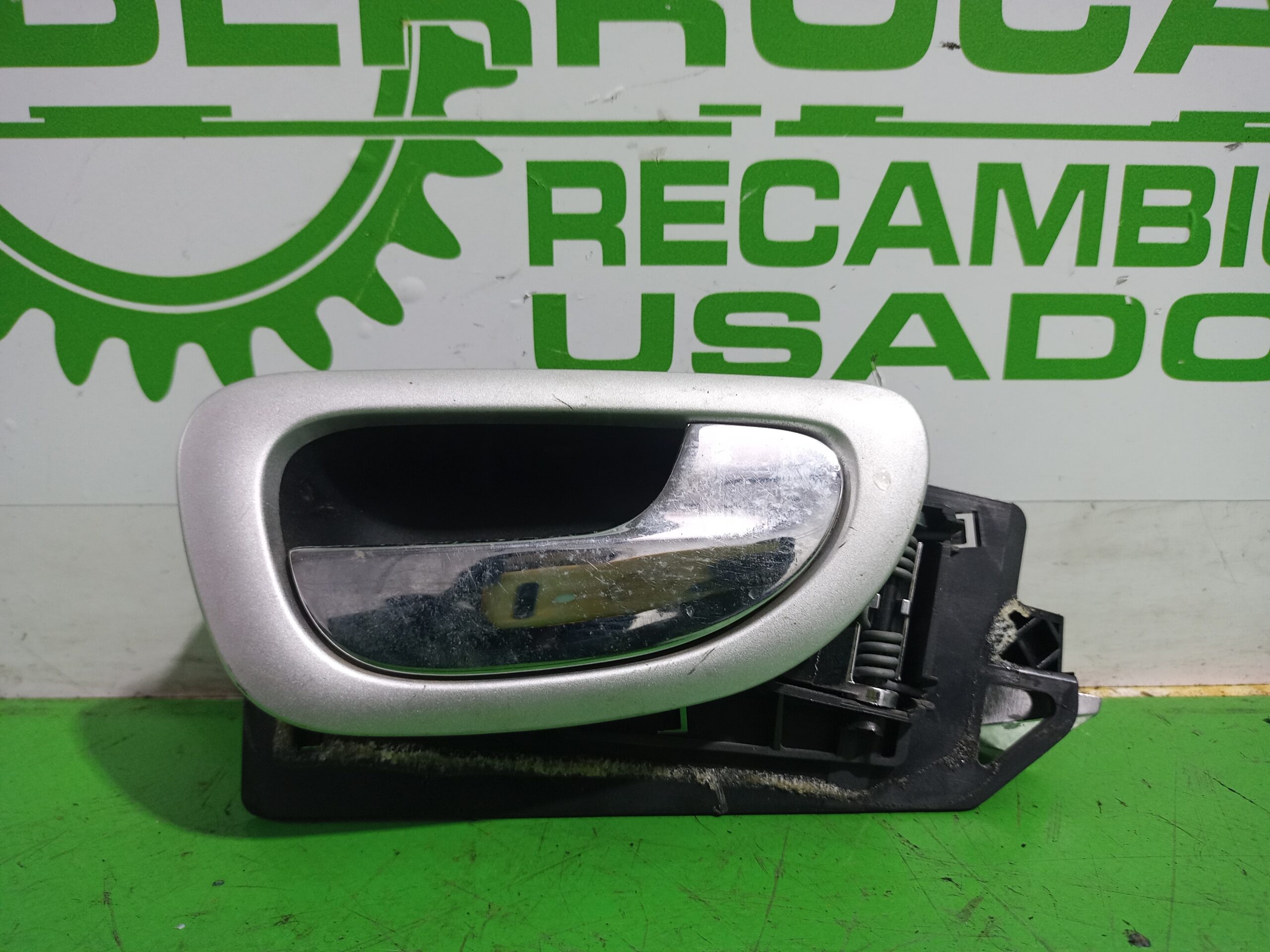 maneta_interior_delantera_derecha_9643604477_peugeot_307_berlina_s2_1_6_16v_hdi