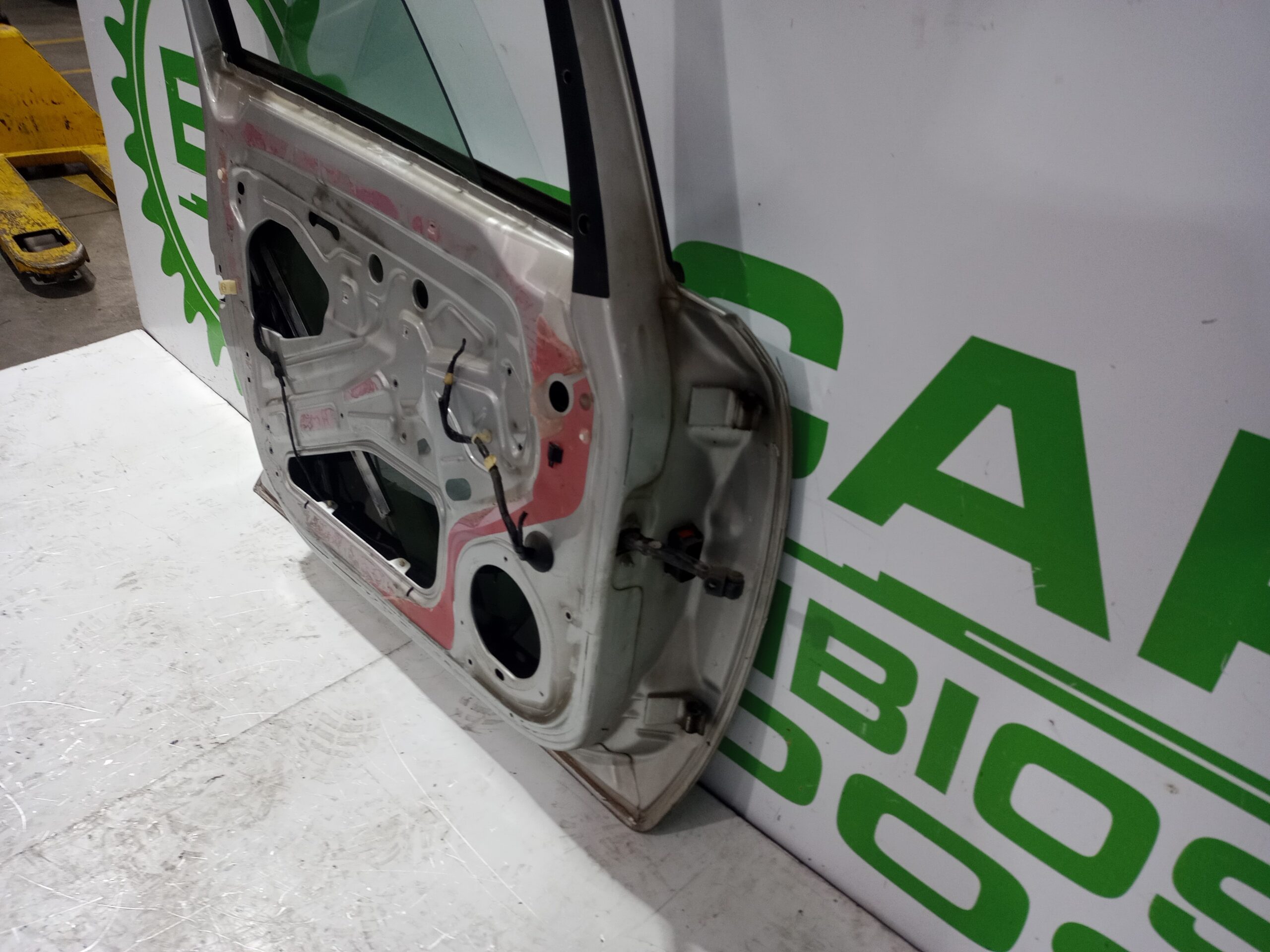 puerta_delantera_izquierda_124239_opel_zafira_b_cosmo