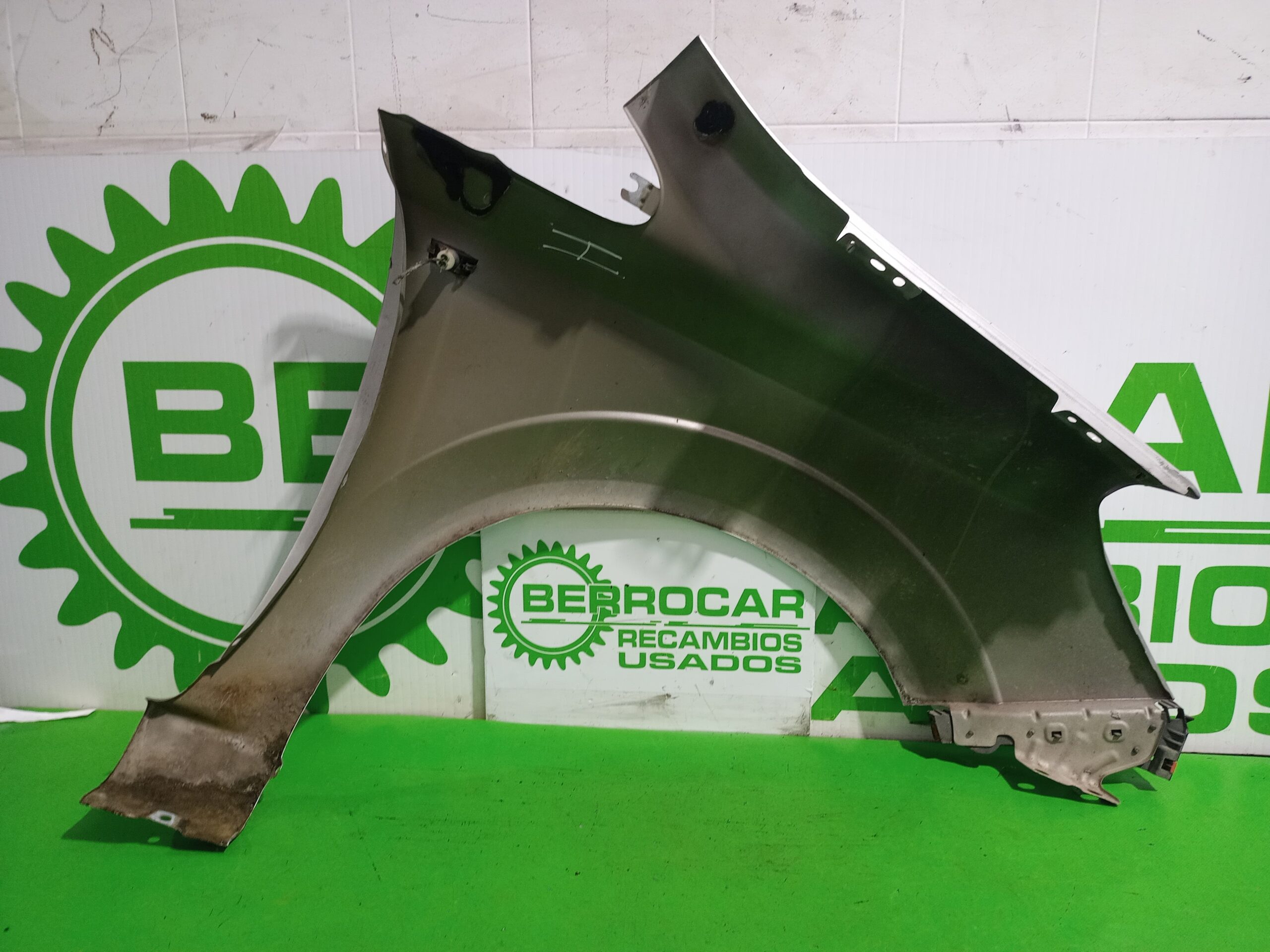 aleta_delantera_izquierda_6101344_opel_zafira_b_cosmo