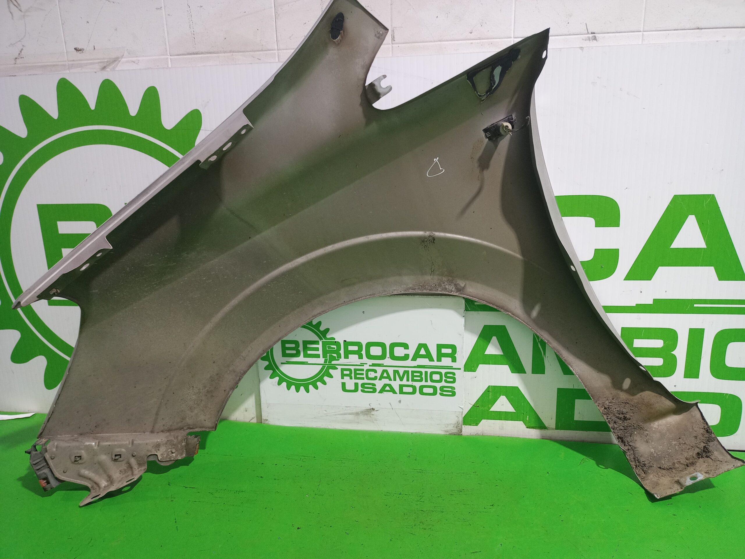 aleta_delantera_derecha_6102356_opel_zafira_b_cosmo