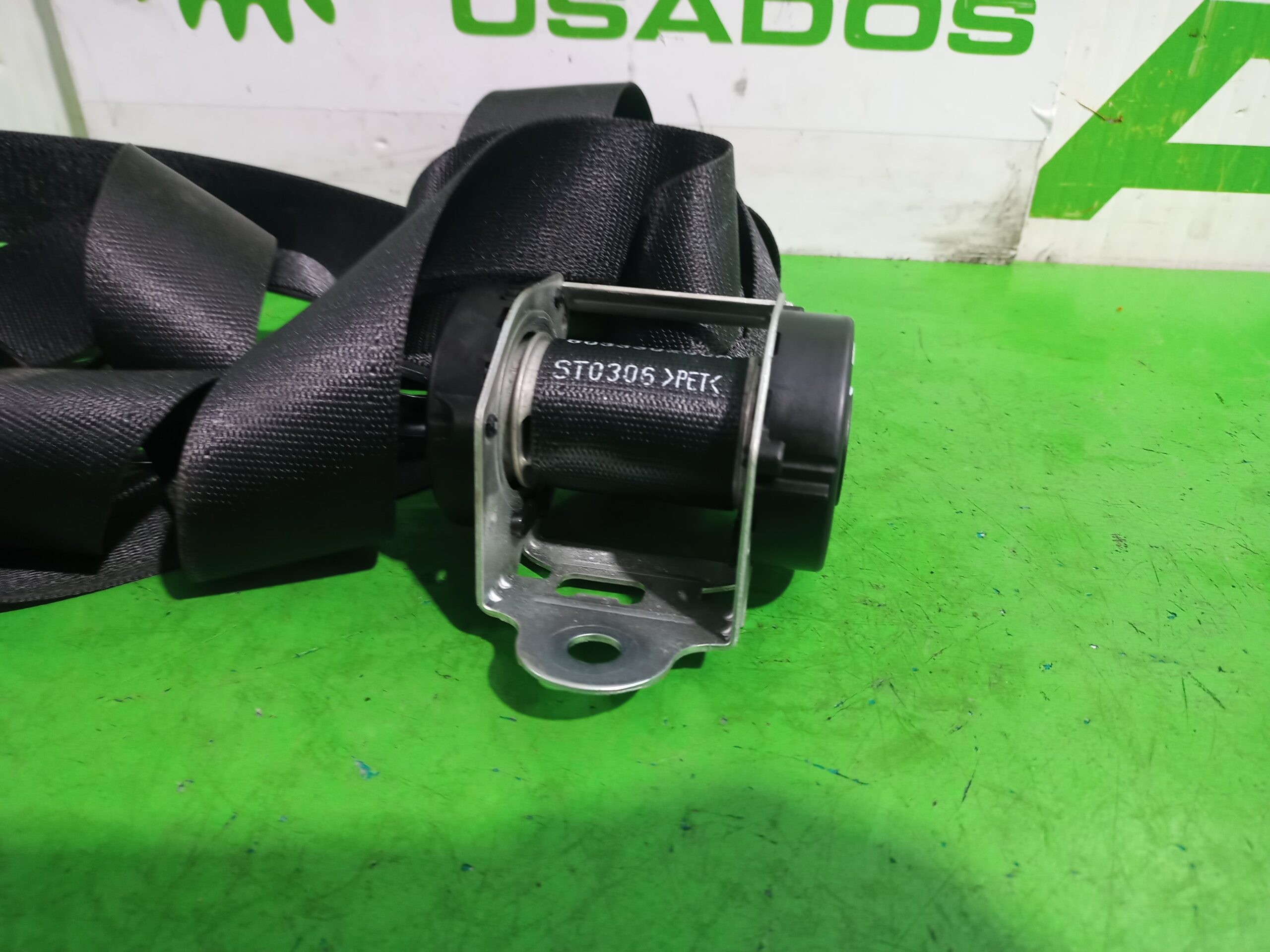 cinturon_de_seguridad_trasero_izquierdo_602592300b_opel_zafira_b_cosmo