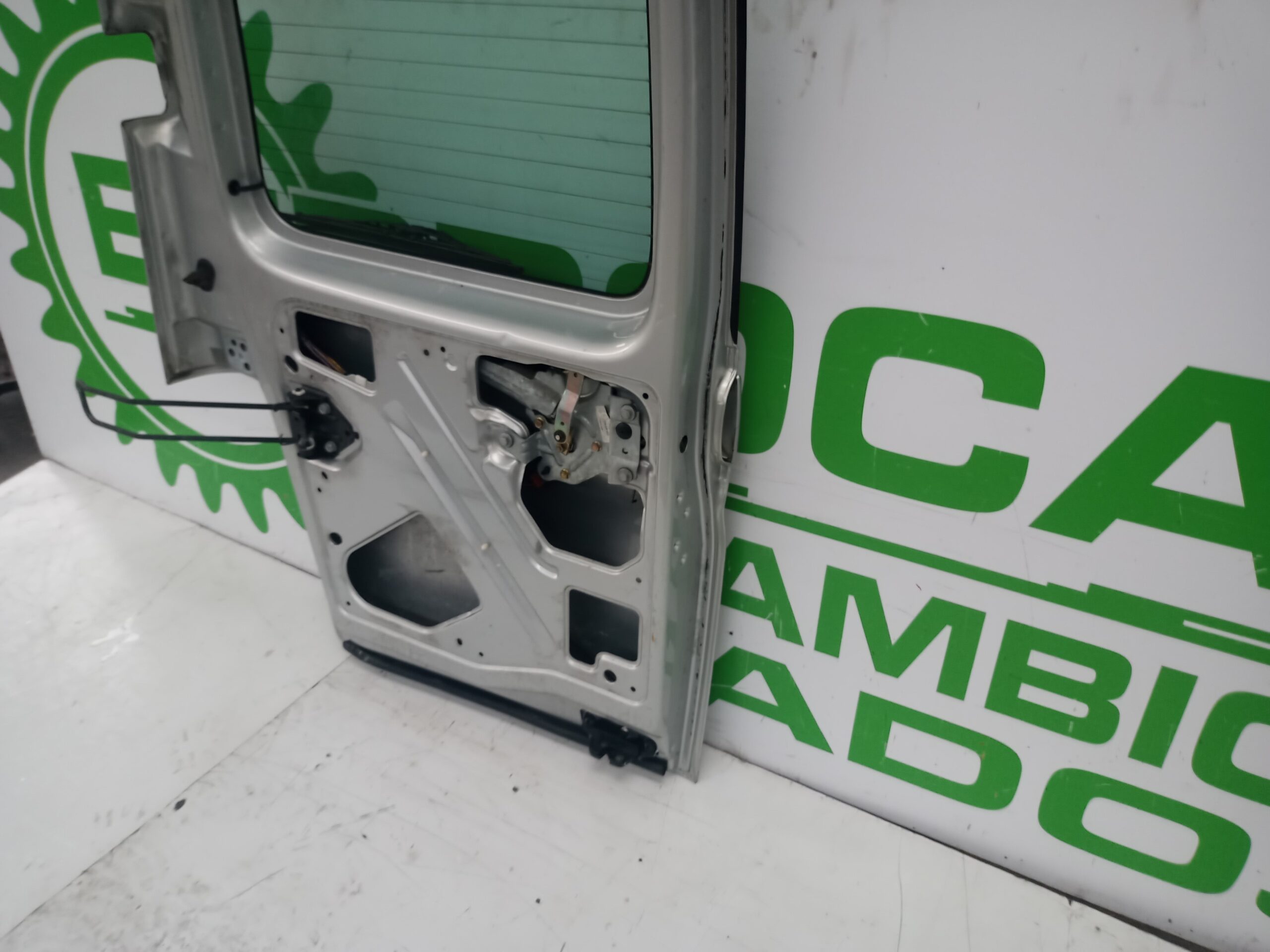 puerta_trasera_derecha_870341_peugeot_partner_s1_2_0_hdi_cat