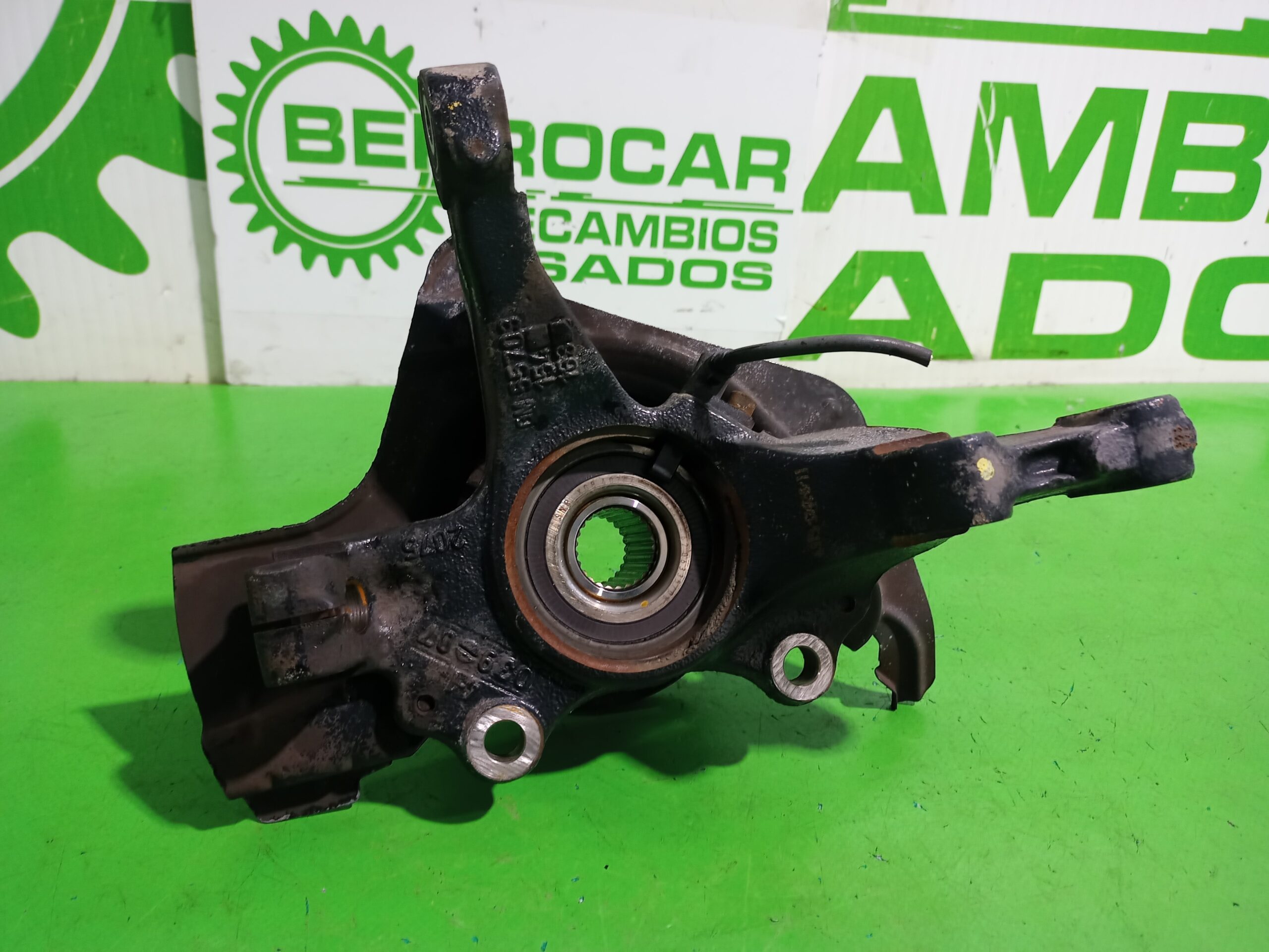 mangueta_delantera_izquierda_55700933_opel_corsa_d_1_3_16v_cdti