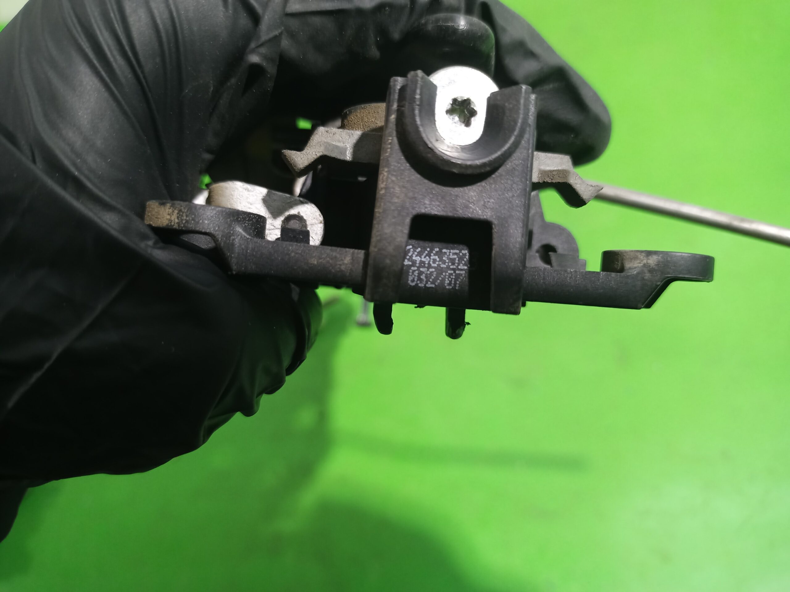 maneta_exterior_delantera_izquierda_2446352_opel_corsa_d_1_3_16v_cdti