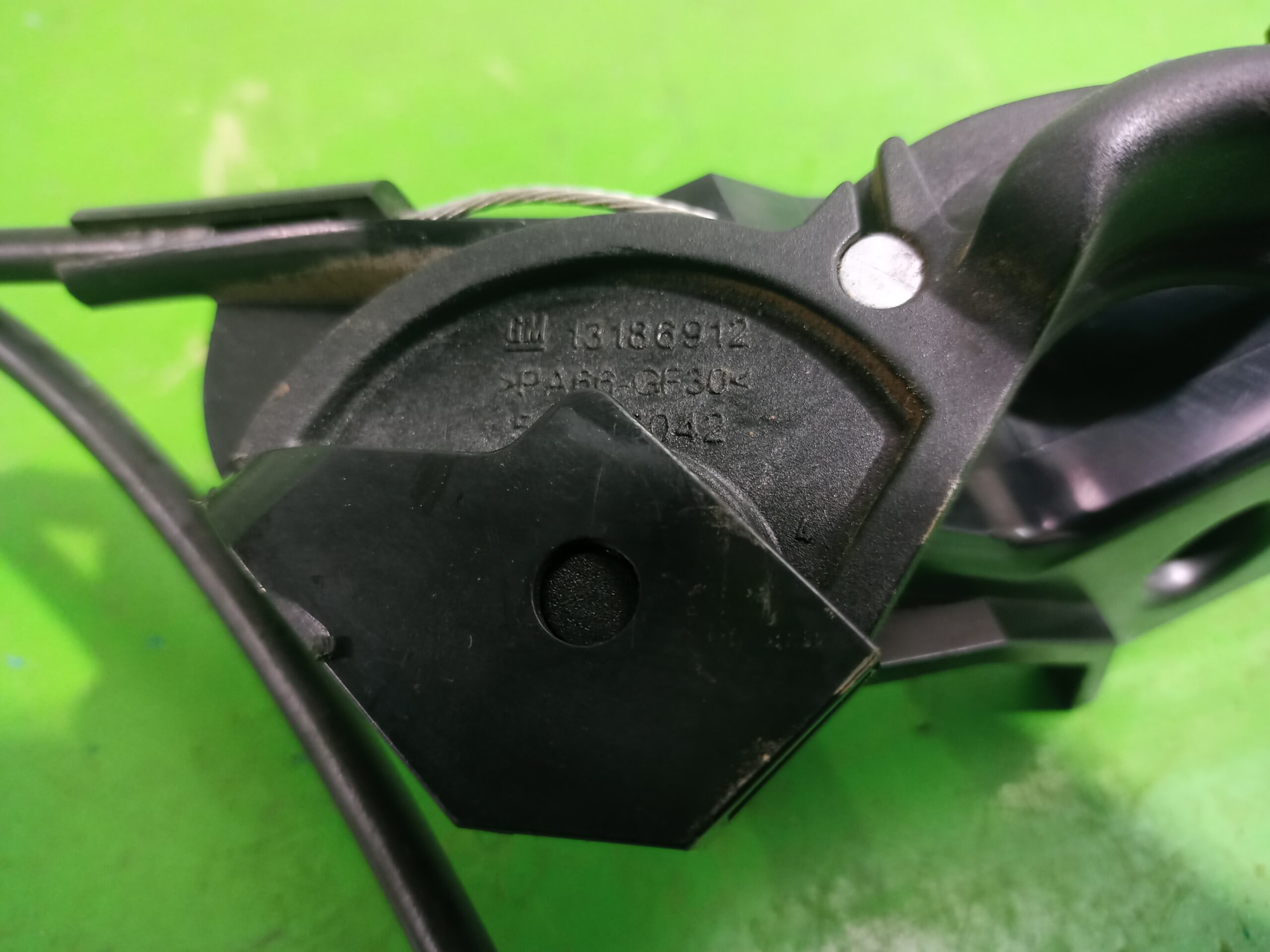 tirador_capot_13186912_opel_corsa_d_1_3_16v_cdti