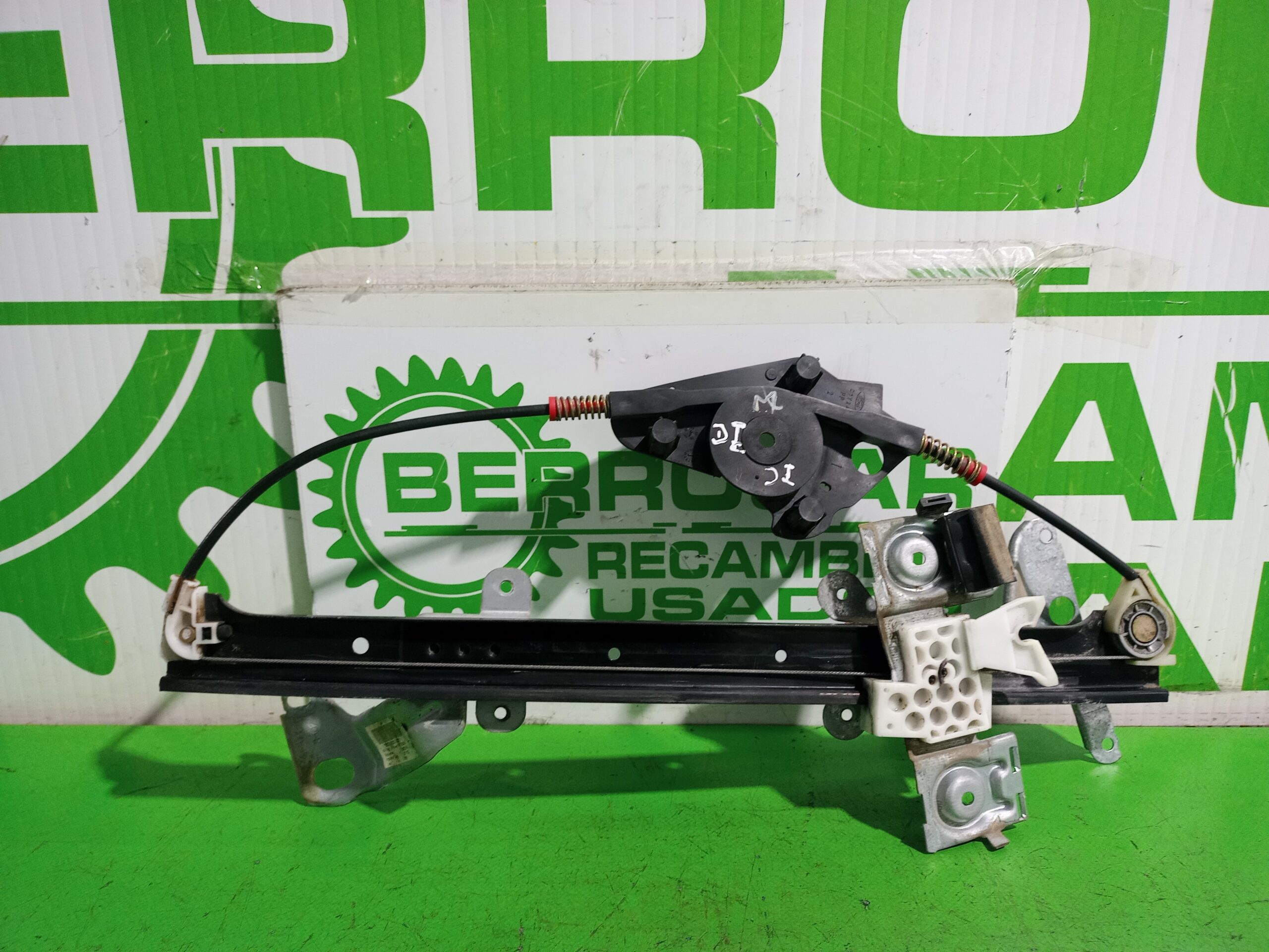 elevalunas_delantero_izquierdo_1547734_ford_fiesta_cbk_ambiente