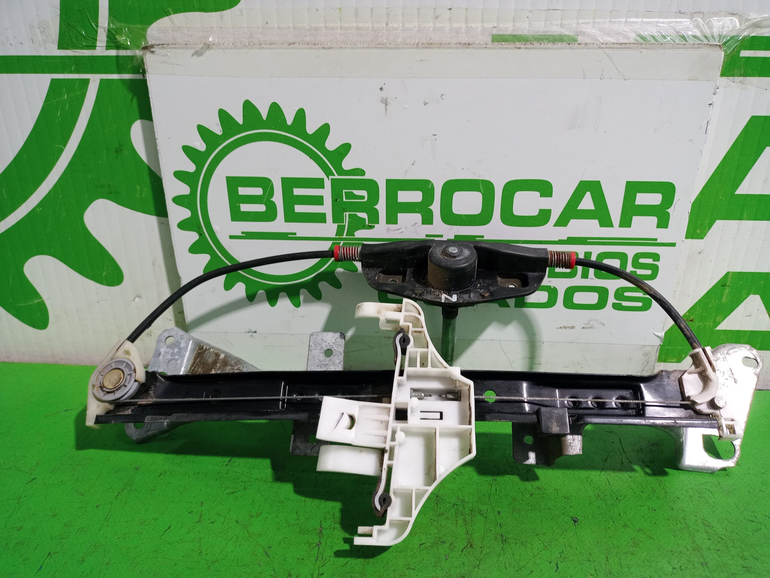 elevalunas_trasero_derecho_a27001an_ford_fiesta_cbk_ambiente