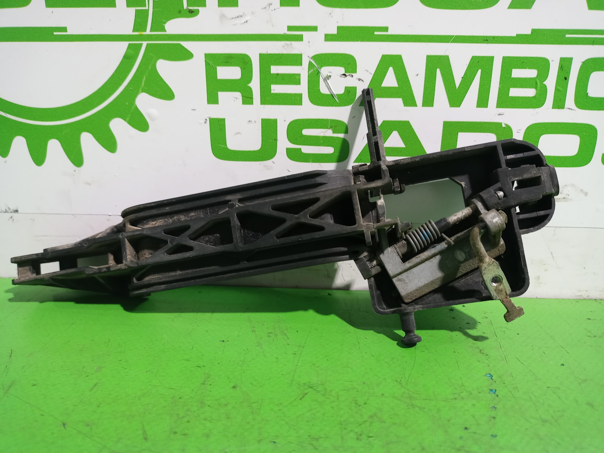 maneta_exterior_trasera_izquierda_2s61a224a37_ford_fiesta_cbk_ambiente