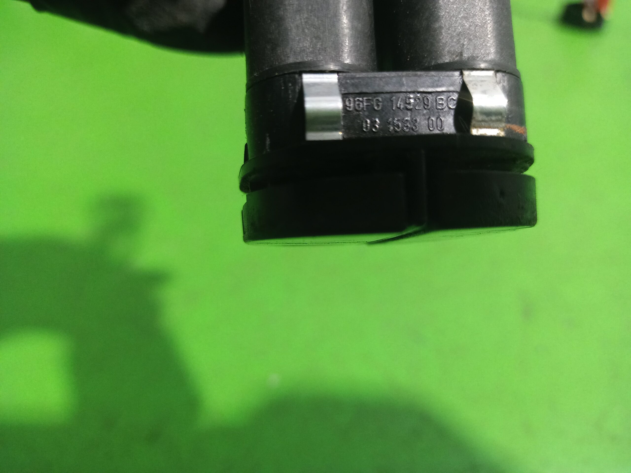 mando_elevalunas_delantero_izquierdo_96fg14529_ford_fiesta_cbk_ambiente