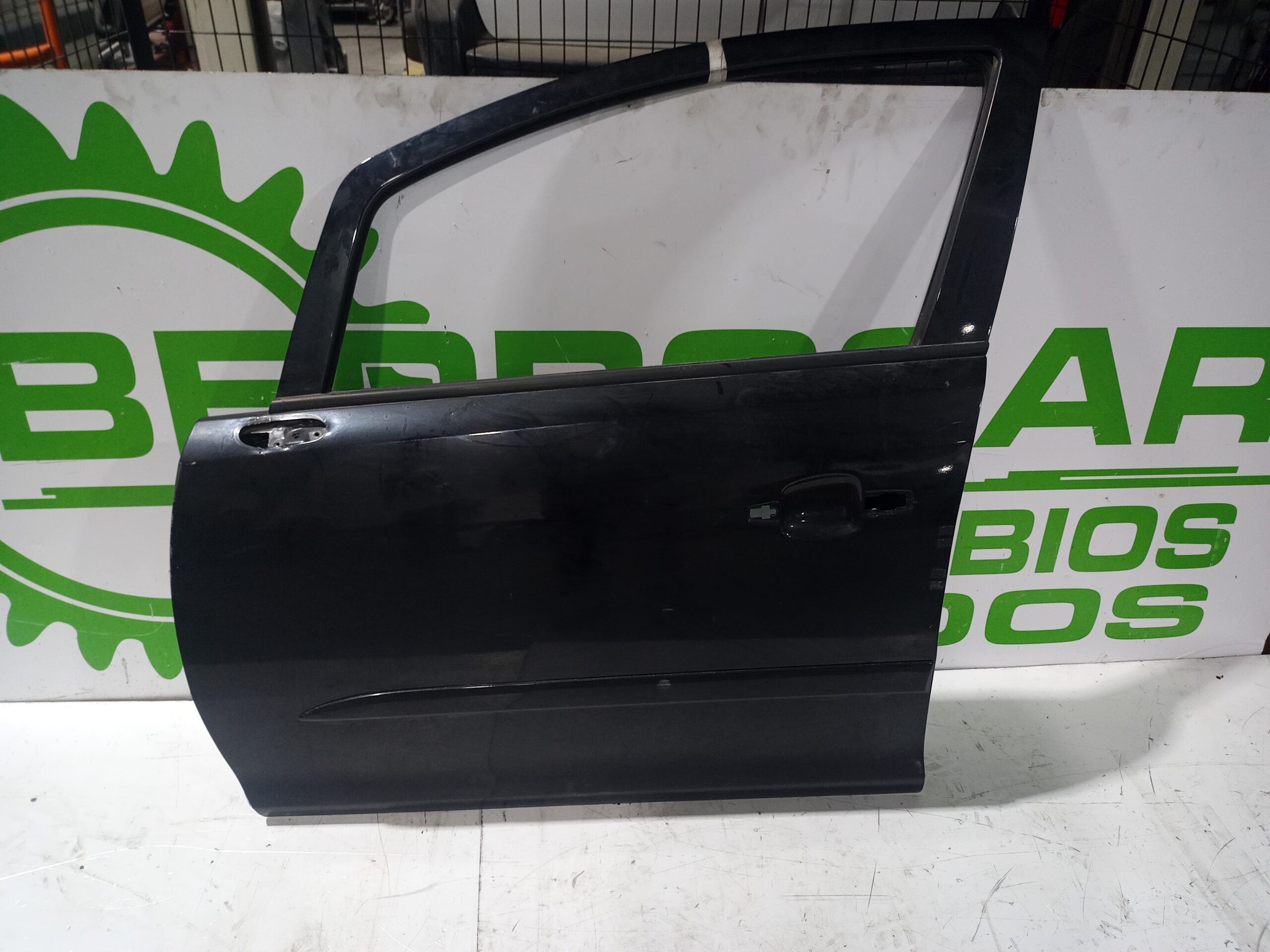 puerta_delantera_izquierda_124253_opel_corsa_d_1_3_16v_cdti