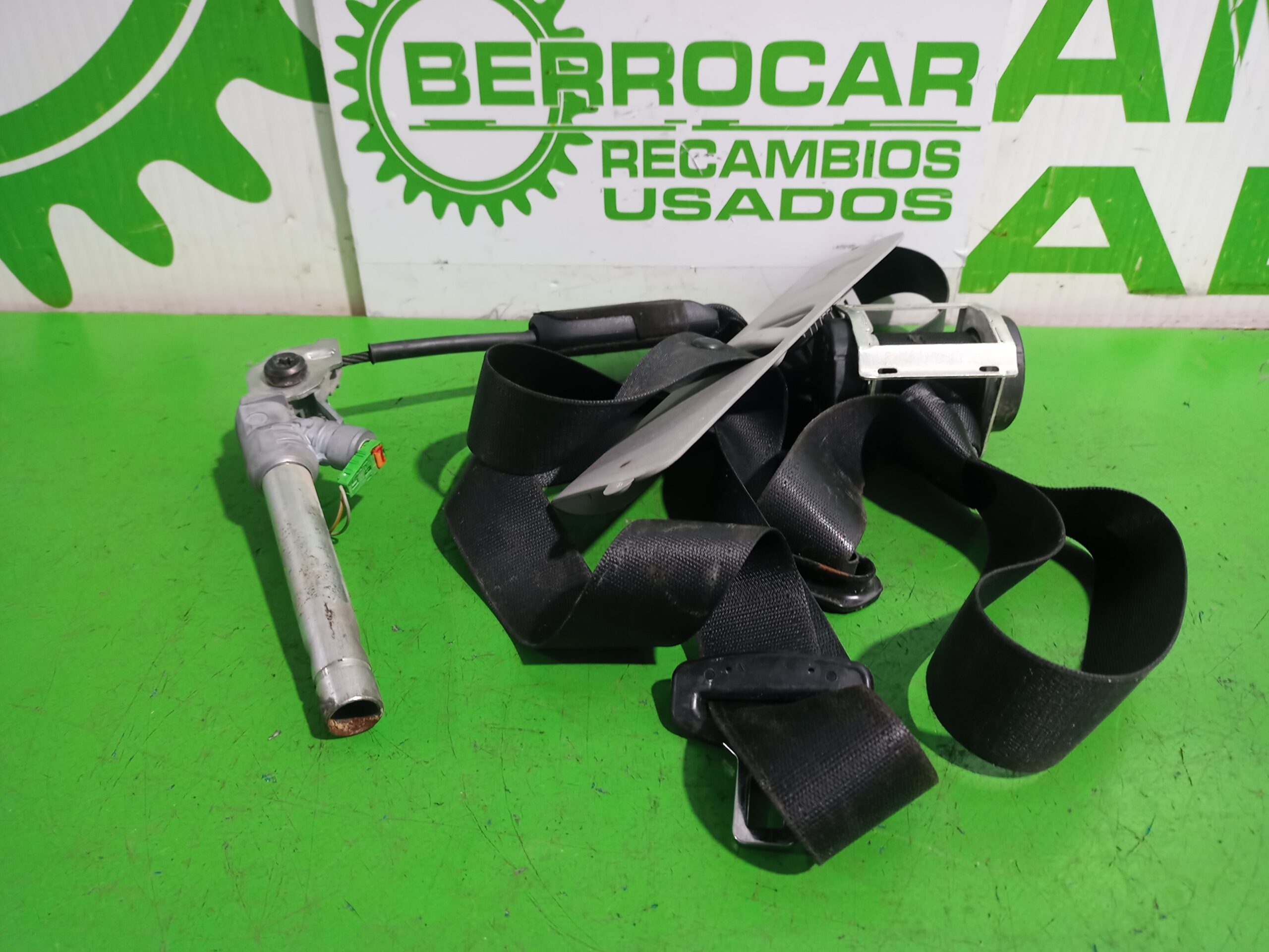 cinturon_seguridad_delantero_derecho_607707800d_opel_corsa_d_1_3_16v_cdti