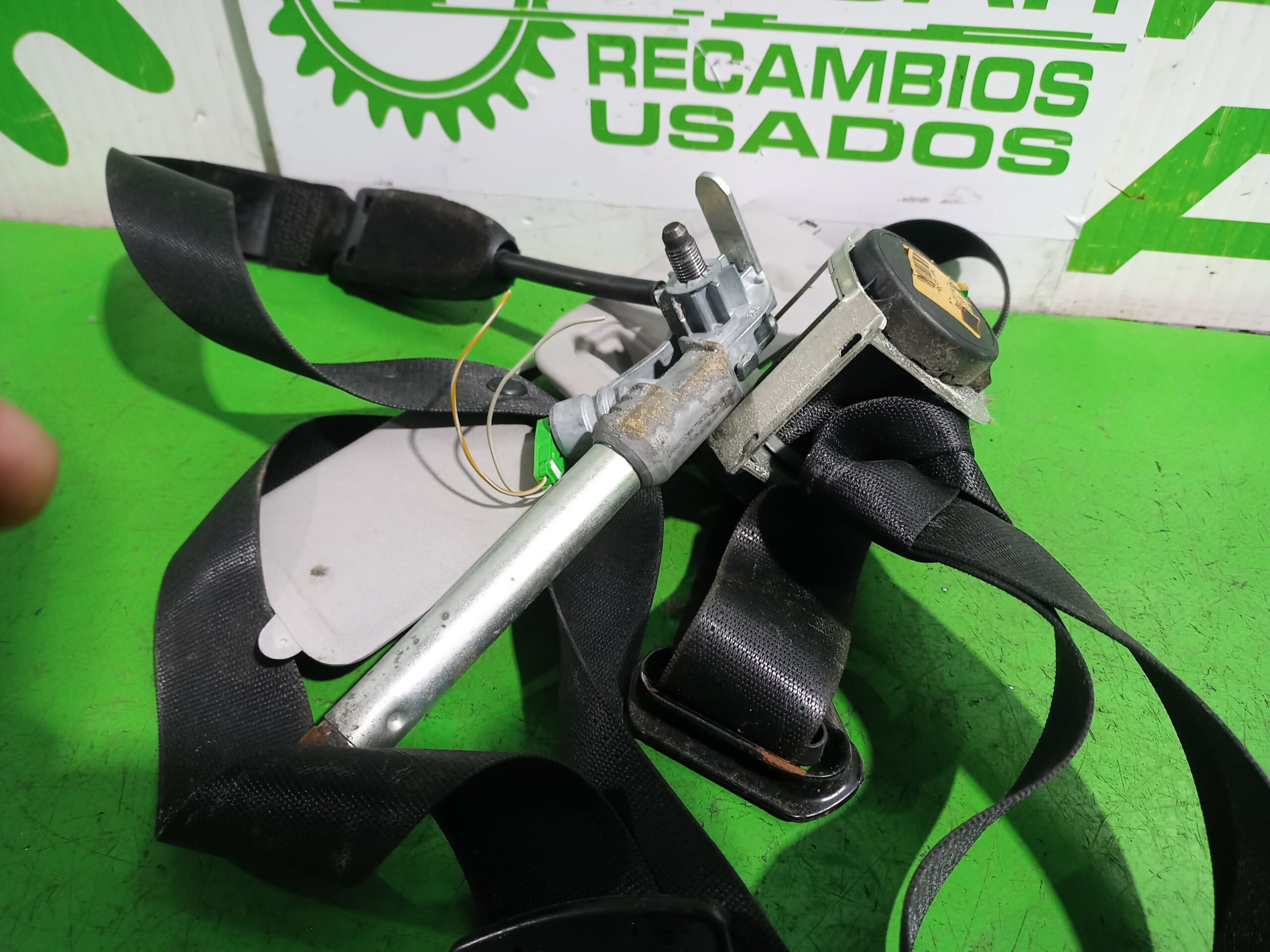 cinturon_seguridad_delantero_derecho_607707800d_opel_corsa_d_1_3_16v_cdti