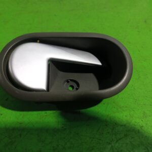 maneta_interior_trasera_derecha_2s61a22601agw_ford_fiesta_cbk_ambiente