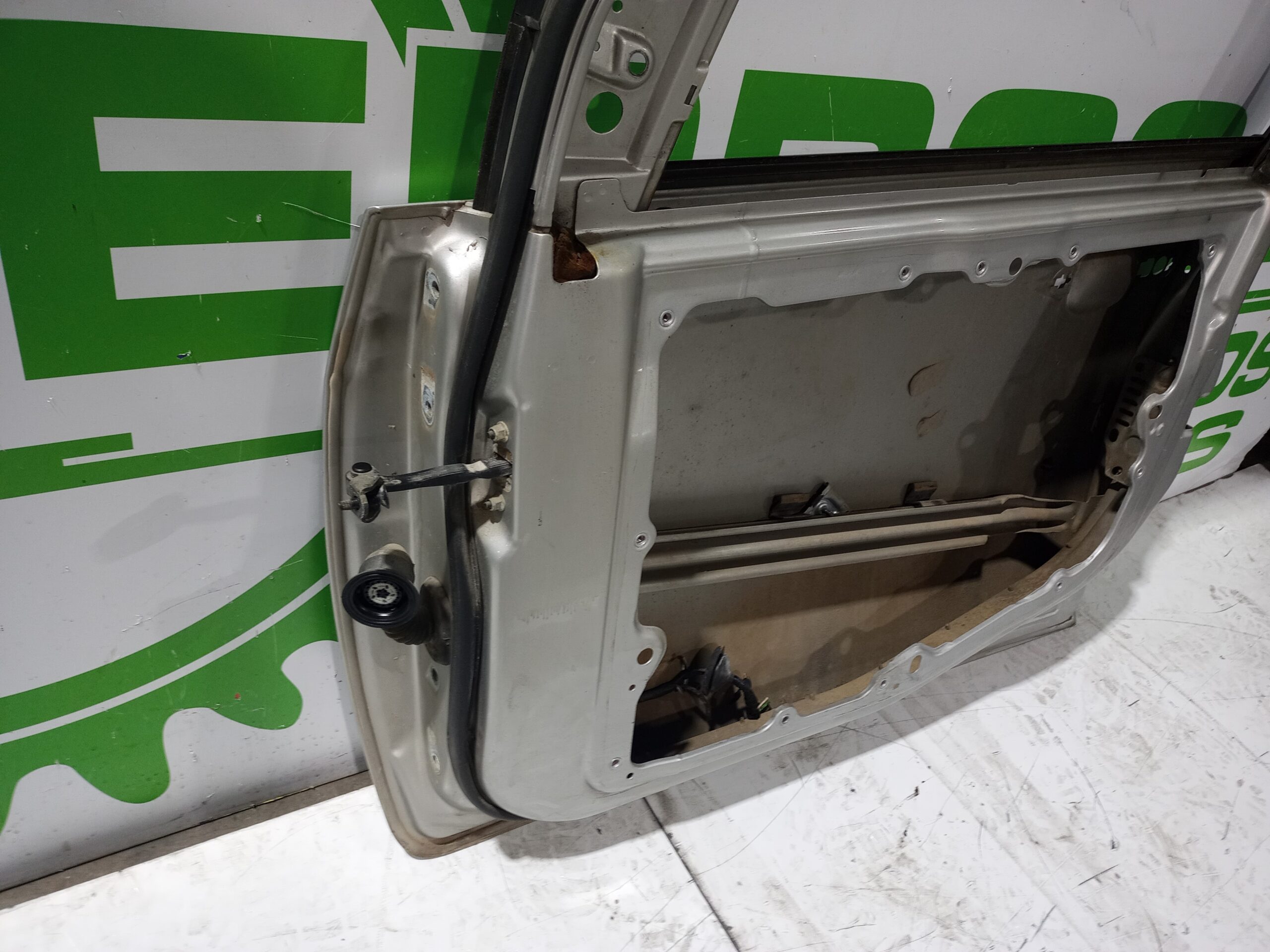 puerta_delantera_derecha_1692523_ford_fiesta_cbk_ambiente