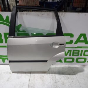 puerta_trasera_izquierda_1692526_ford_fiesta_cbk_ambiente