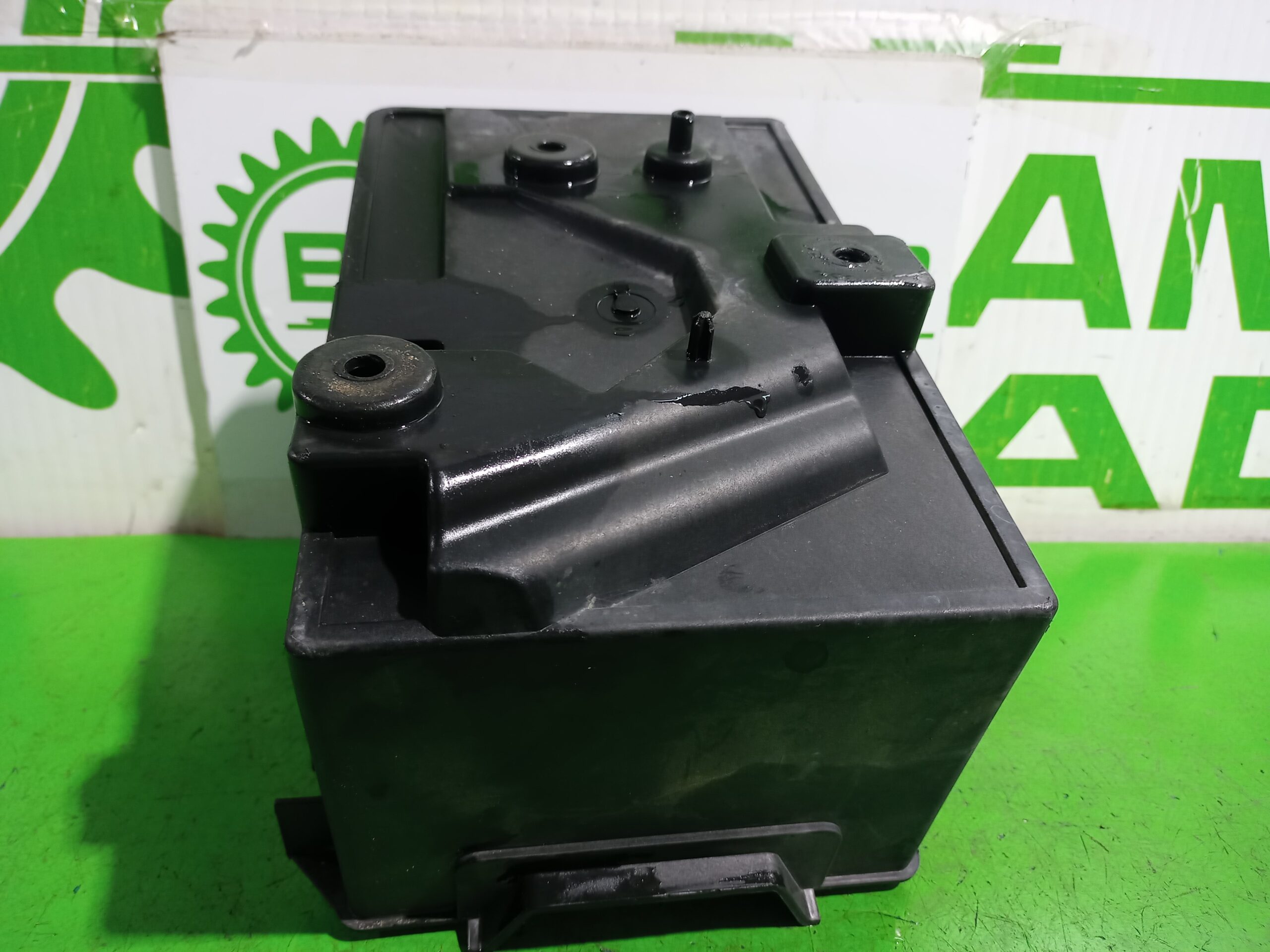 soporte_bateria_2s6t10723_ford_fiesta_cbk_ambiente