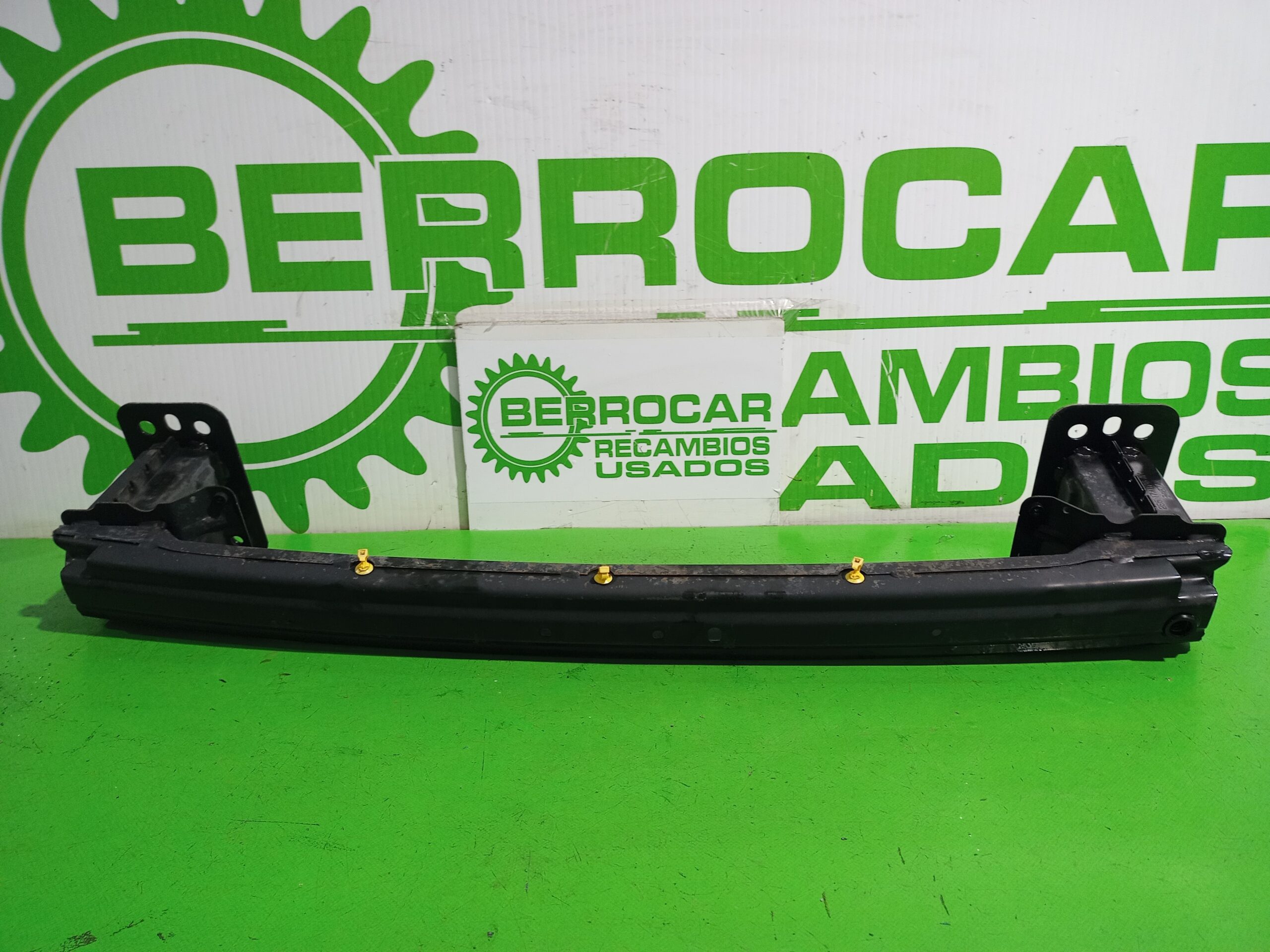 refuerzo_paragolpes_delantero_1458819_ford_fiesta_cbk_ambiente